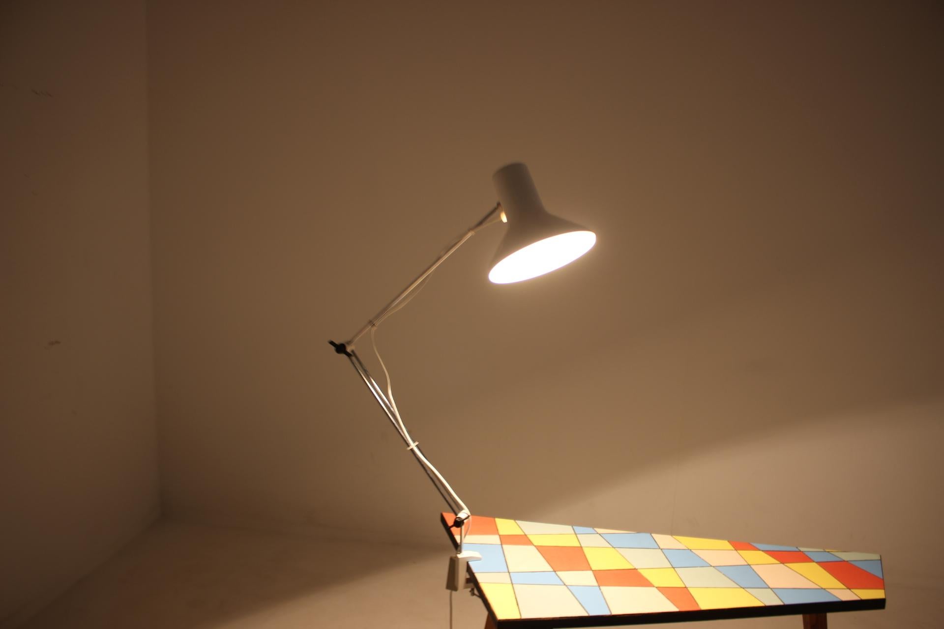 Midcentury Adjustable Table Lamp, 1980s For Sale 1