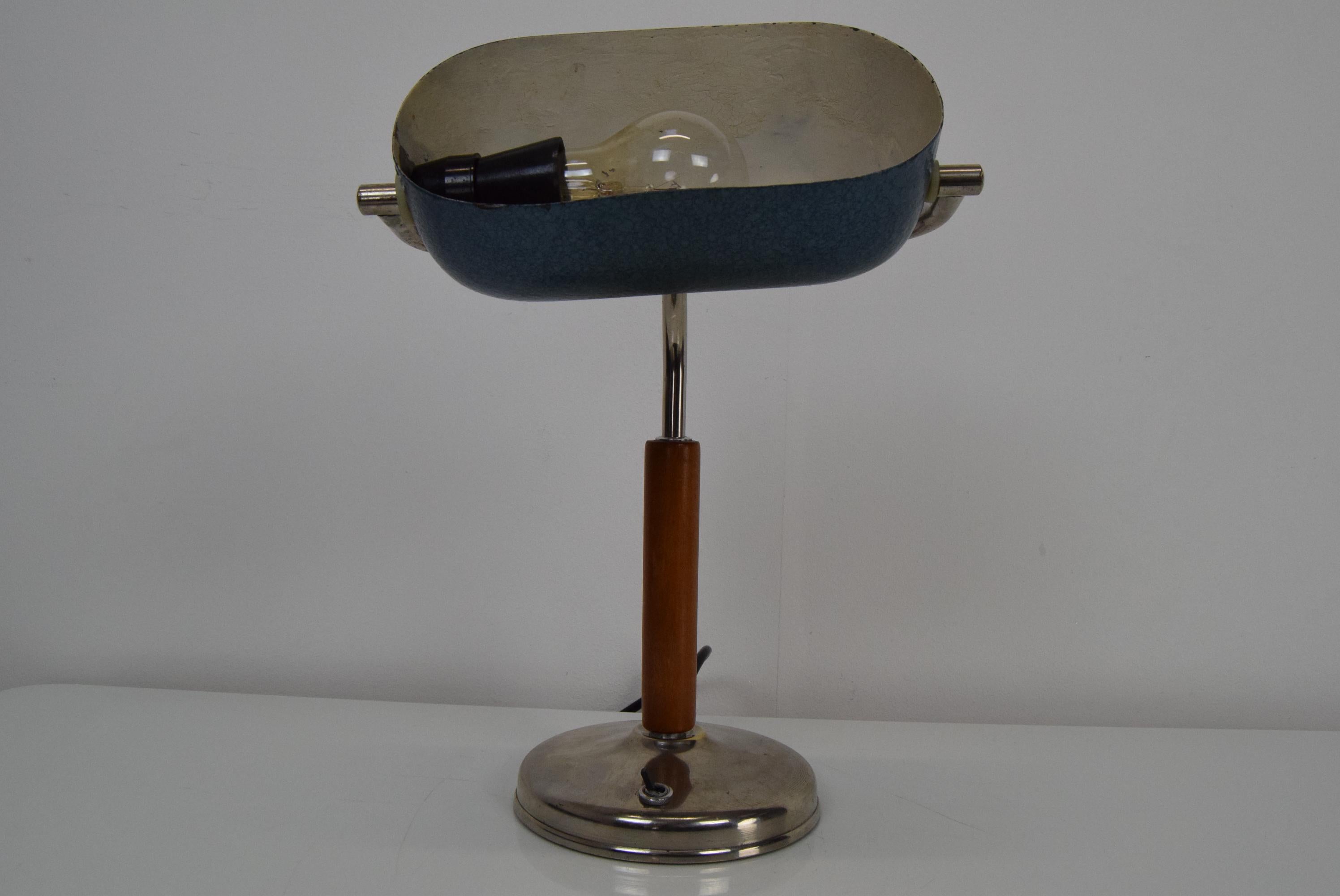 Mid-Century Adjustable Table Lamp, 1950's For Sale 3