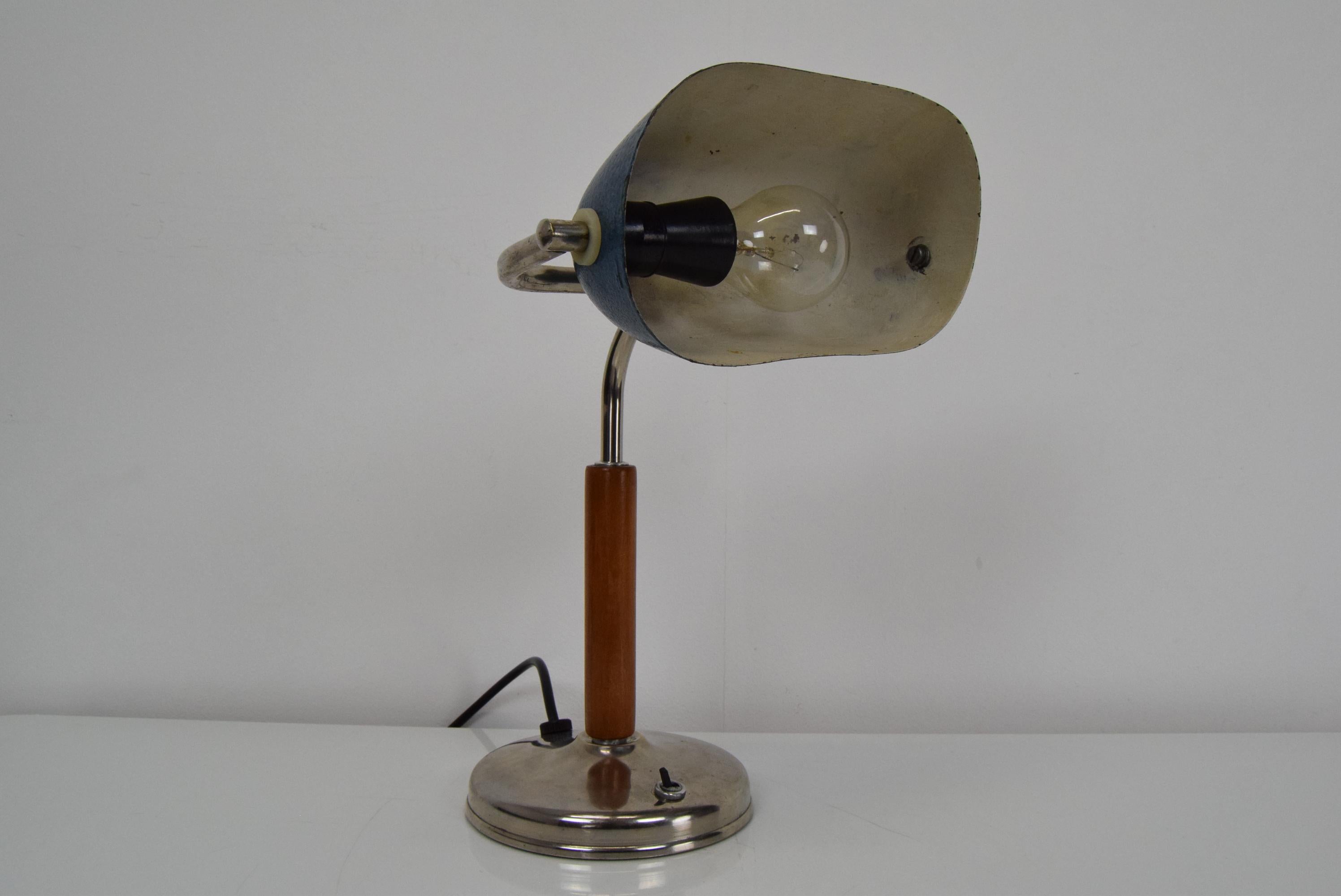Mid-Century Adjustable Table Lamp, 1950's For Sale 1