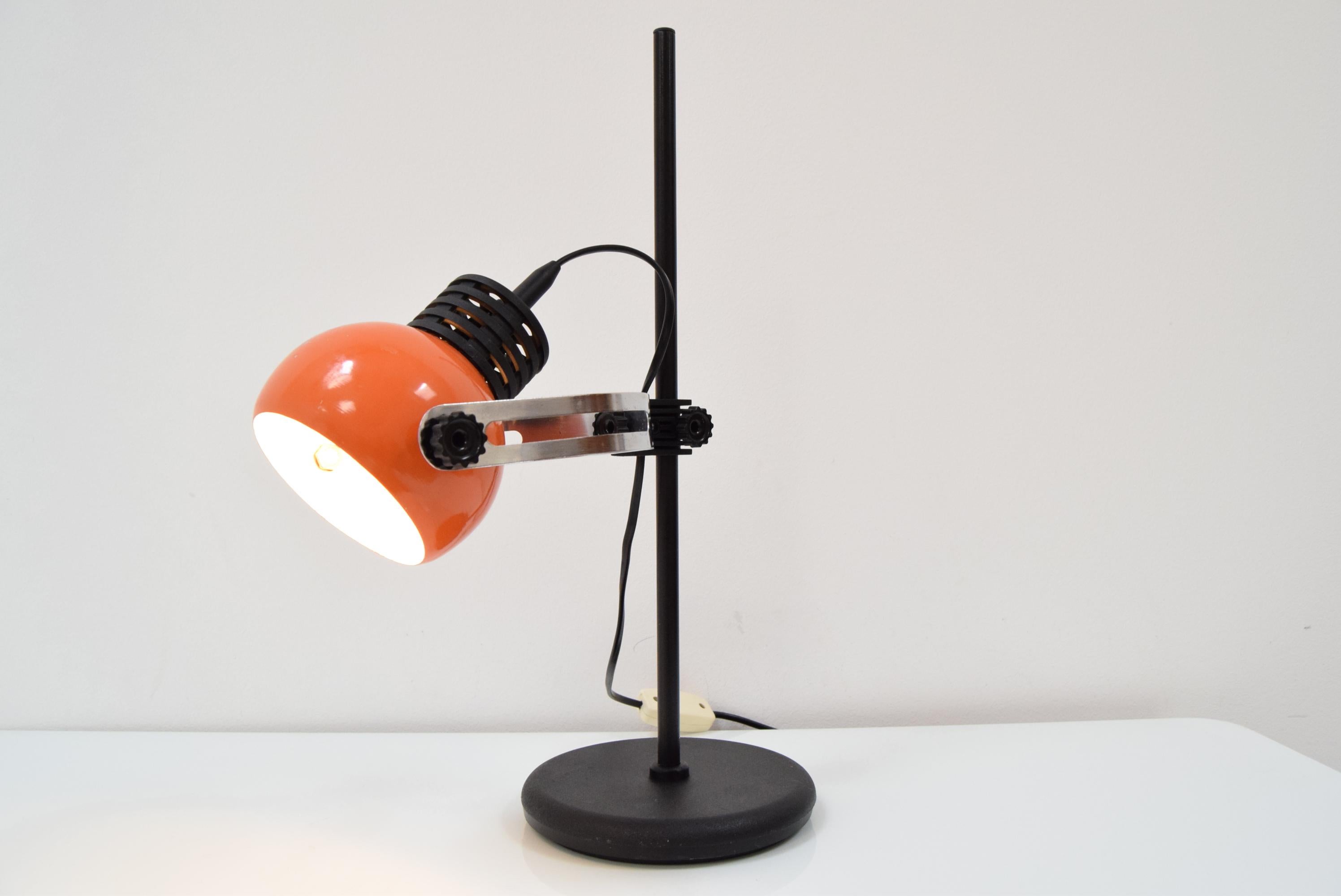 Mid-Century Adjustable Table Lamp, 1970's For Sale 3