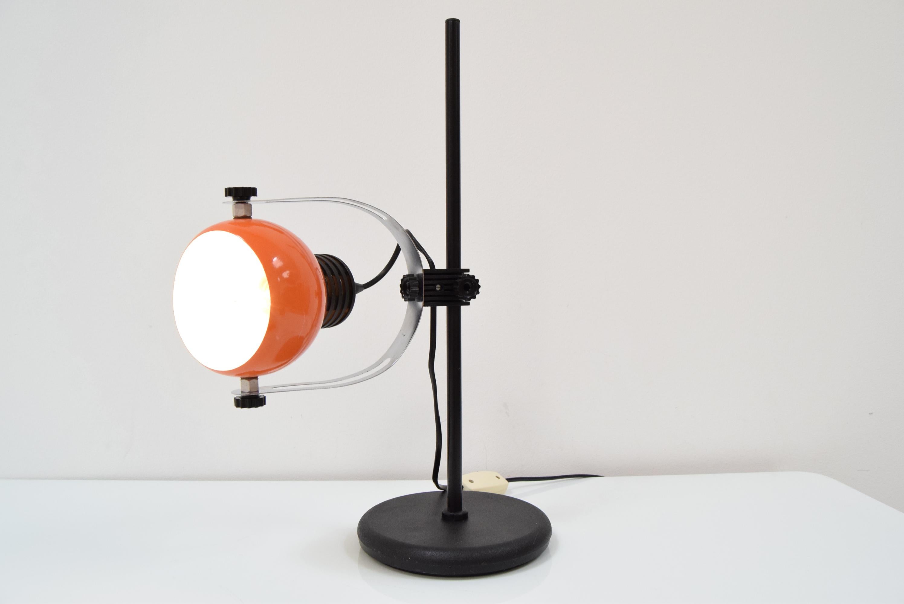 Mid-Century Adjustable Table Lamp, 1970's For Sale 4