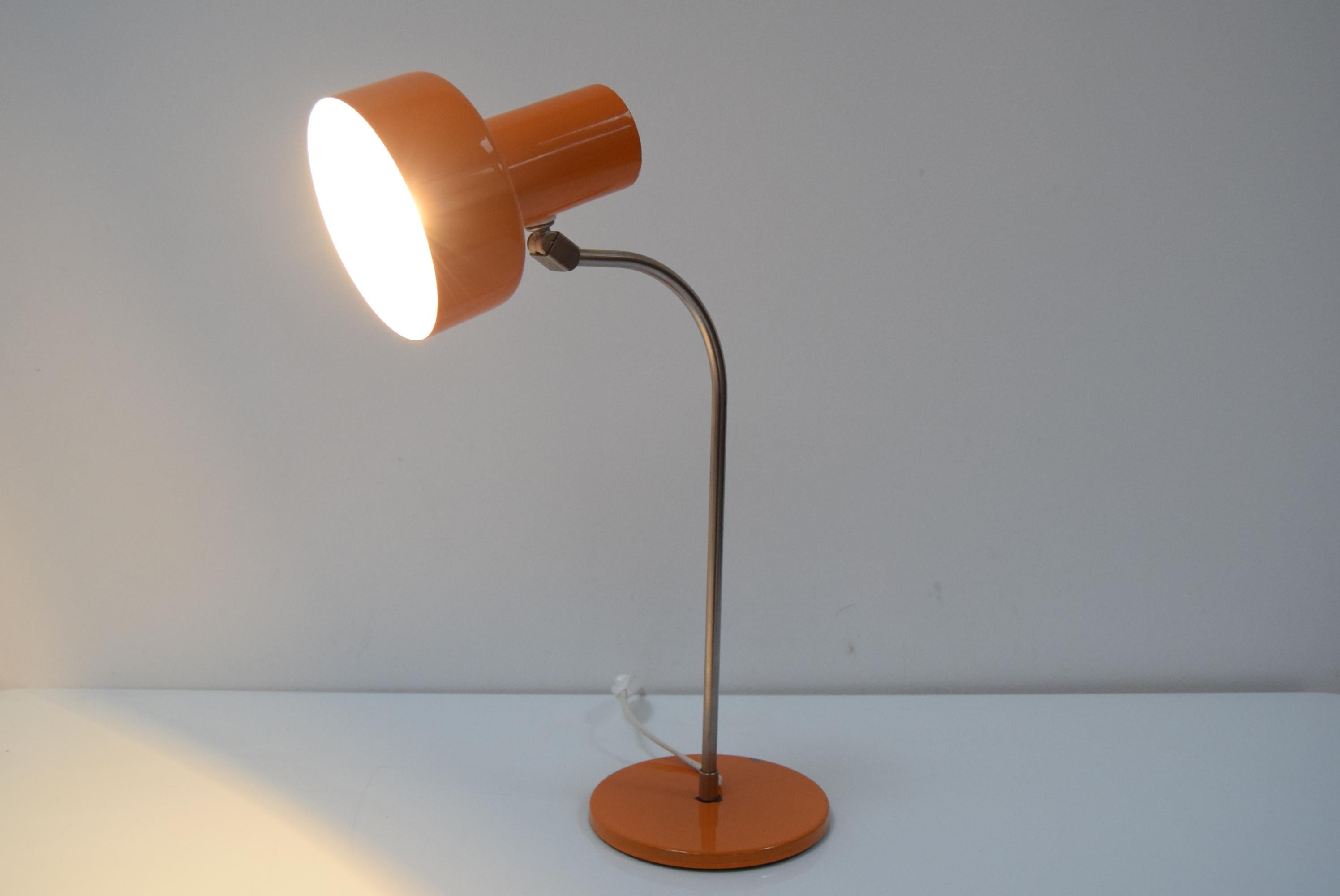 Verstellbare Mid-Century-Tischlampe, 1970er-Jahre (Moderne der Mitte des Jahrhunderts) im Angebot