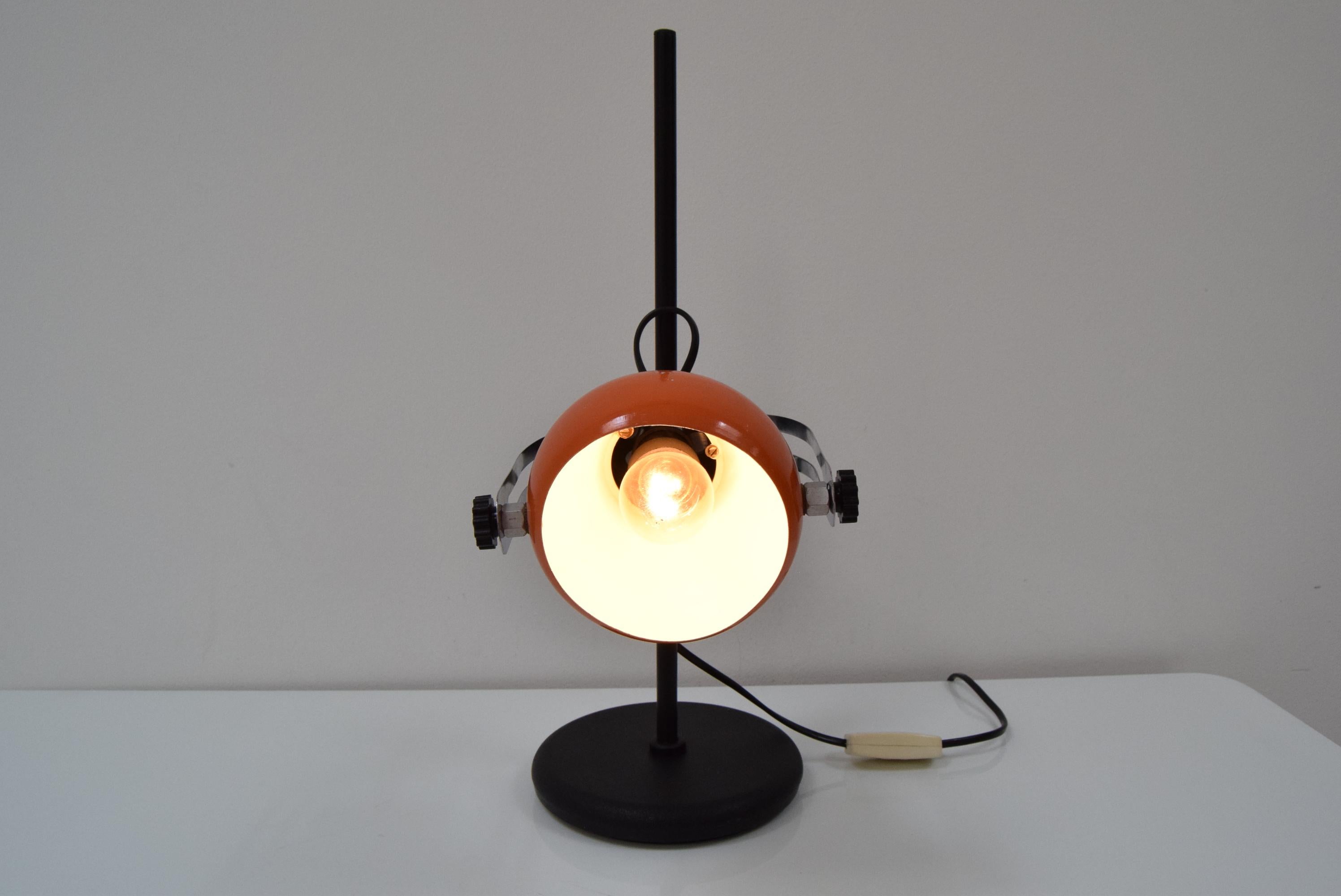 Mid-Century Adjustable Table Lamp, 1970's For Sale 2