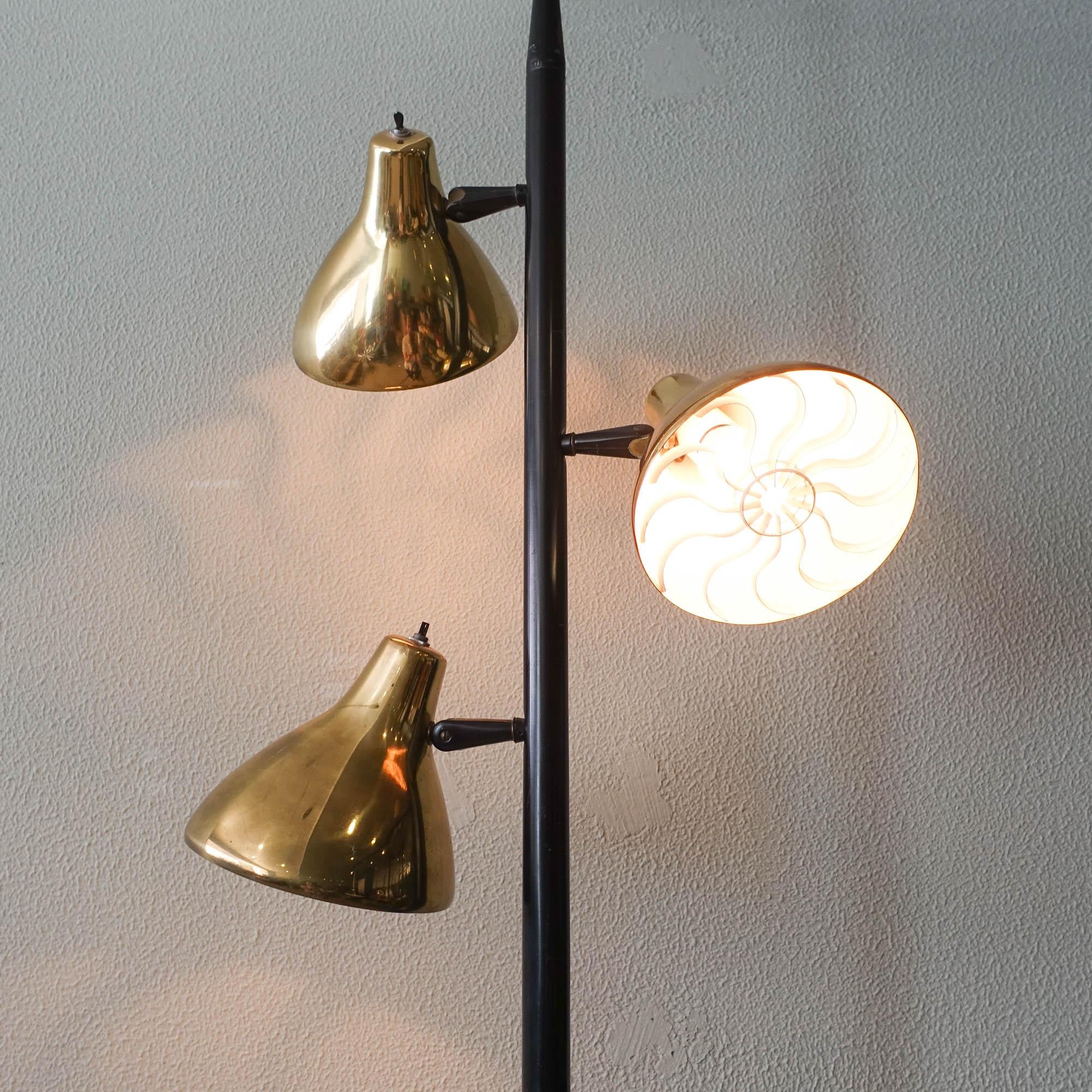 Midcentury Adjustable Tension Floor Pole Lamp by Gerald Thurston for Lightolier 3