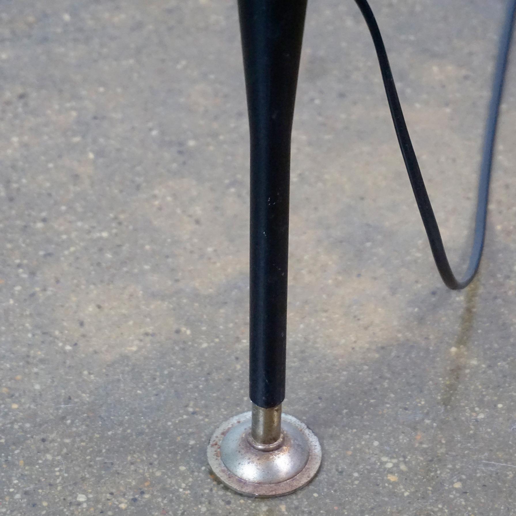 MidCentury Adjustable Tension Spot Floor Pole Lamp Attr. to Hala Zeist (Lackiert) im Angebot