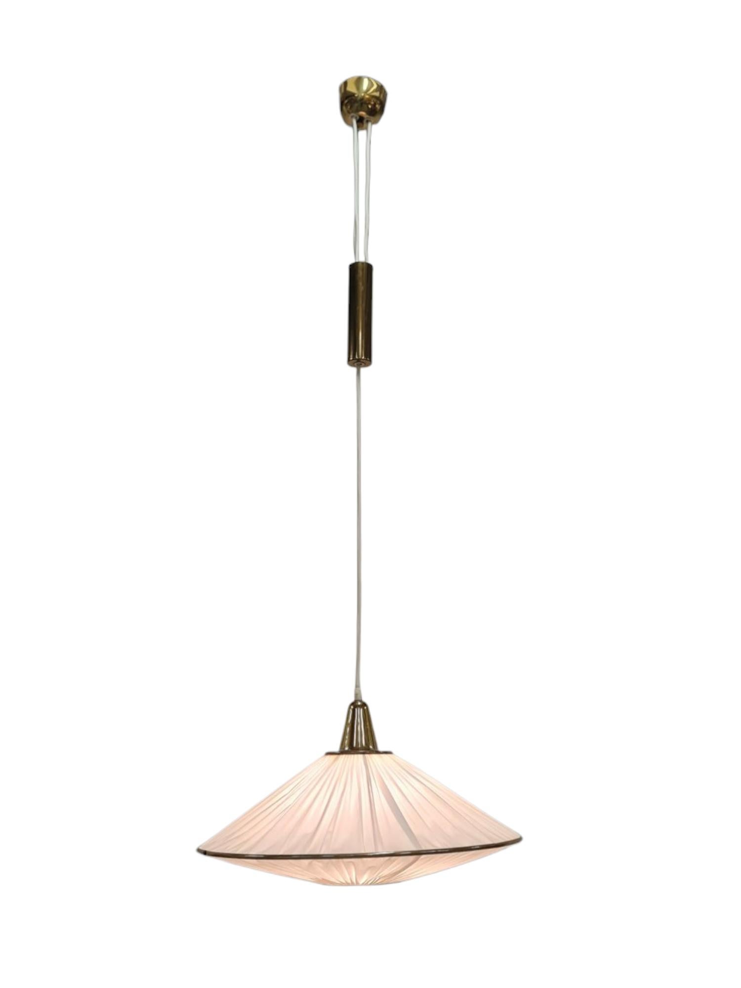 Lampada da soffitto Valinte UFO regolabile di metà secolo in ottone e tessuto, Fabrice 1950 in vendita 5