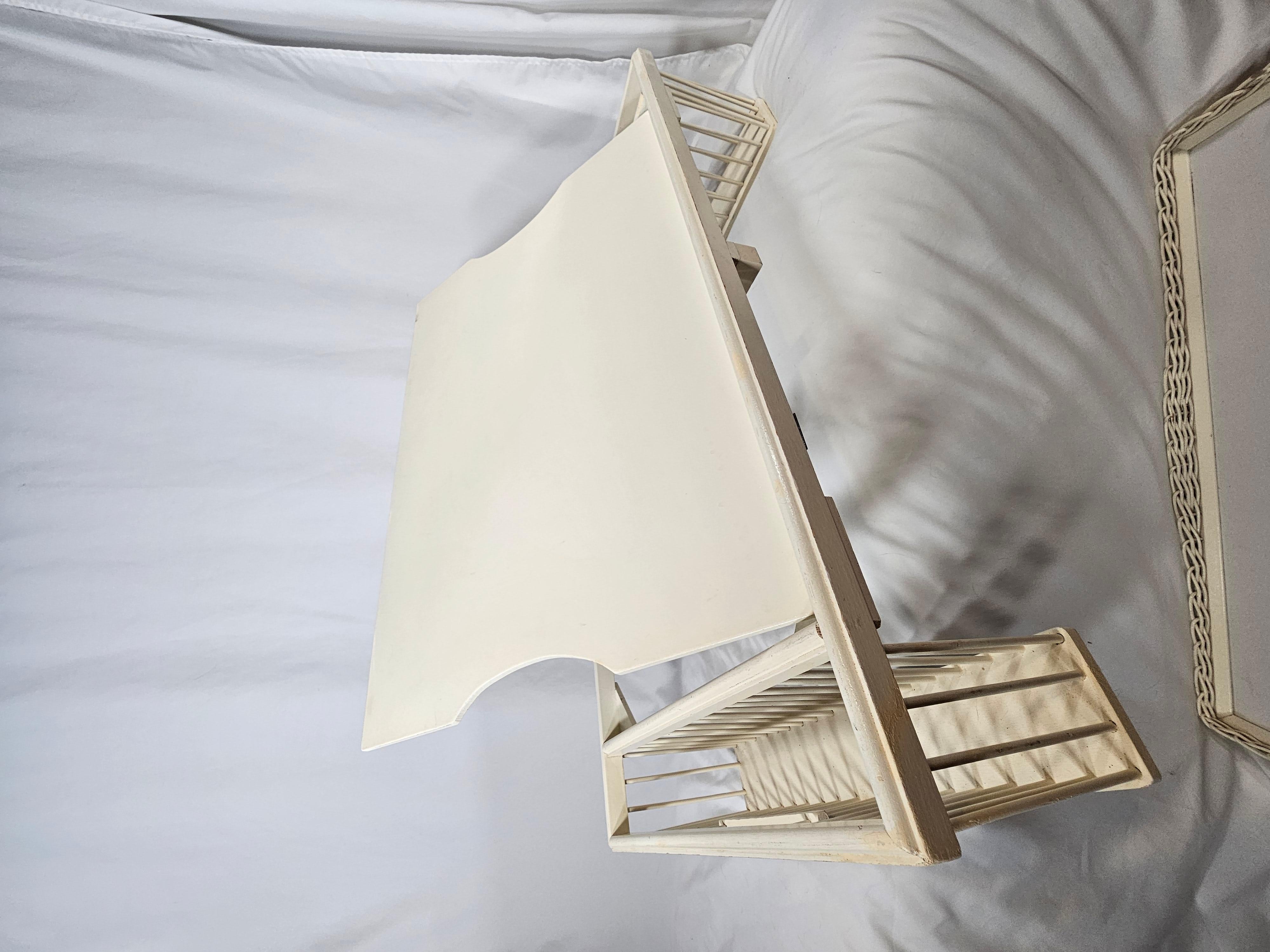gold bed tray