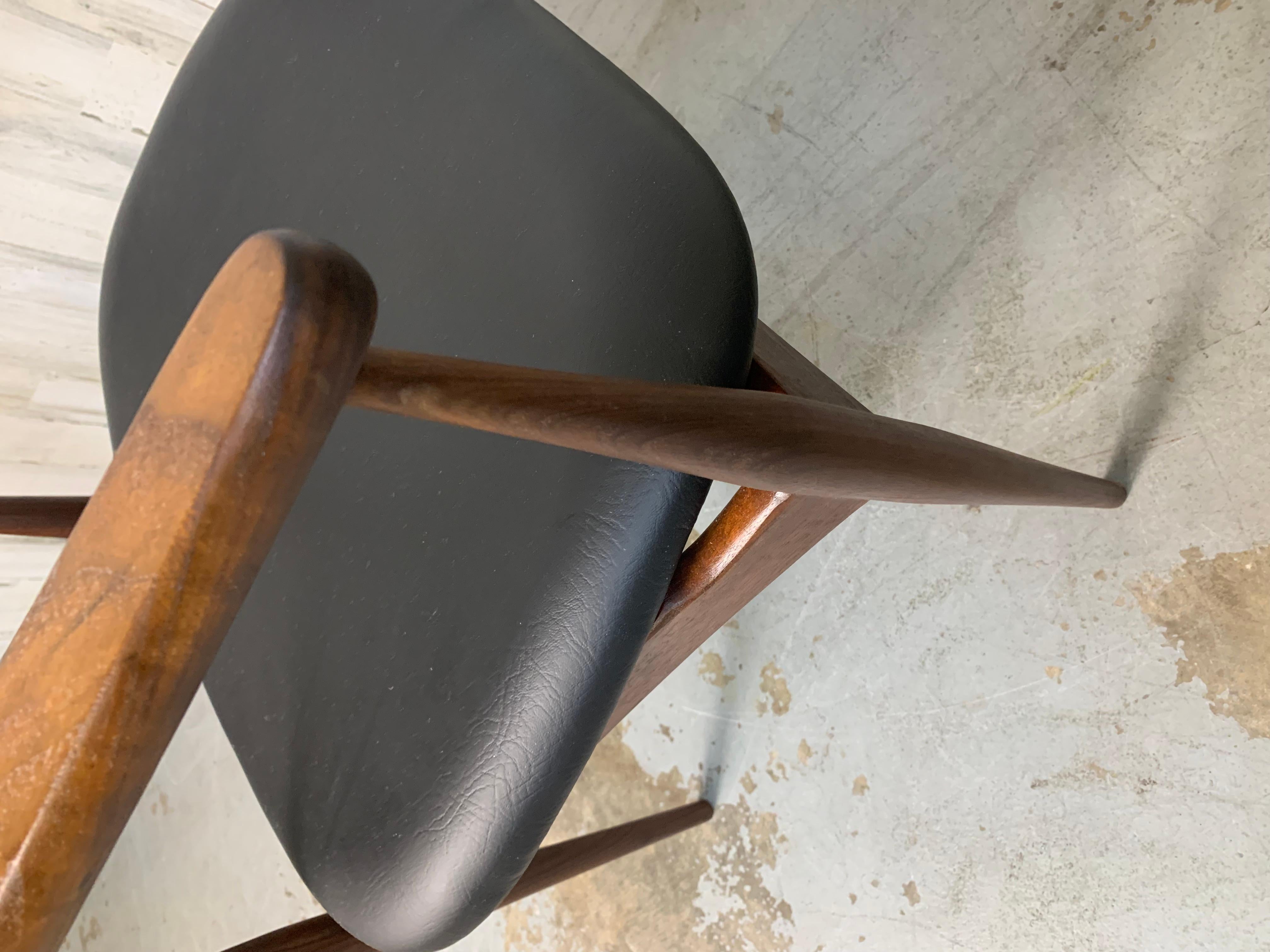 Poltrona in legno di metà secolo Adrian Pearsall 950-C. in vendita 8