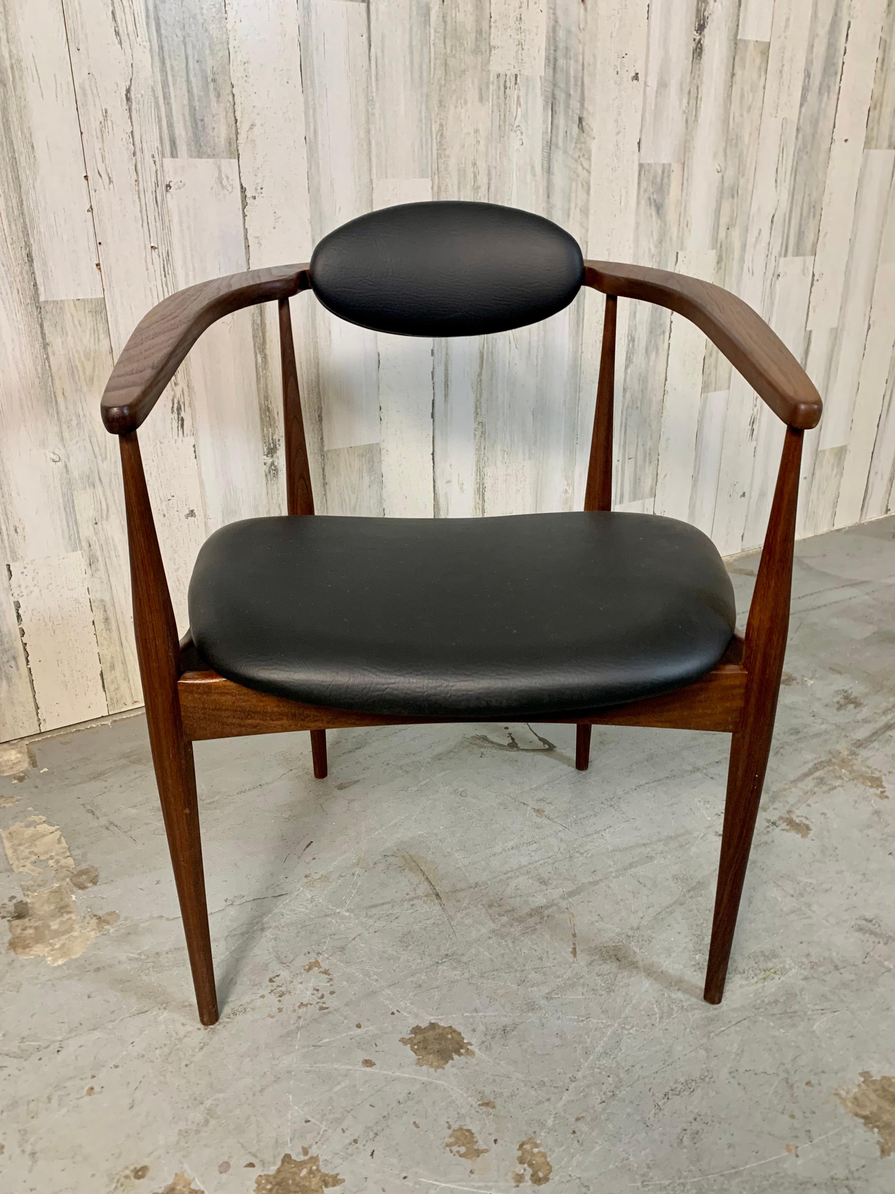 Mid-Century moderno Poltrona in legno di metà secolo Adrian Pearsall 950-C. in vendita