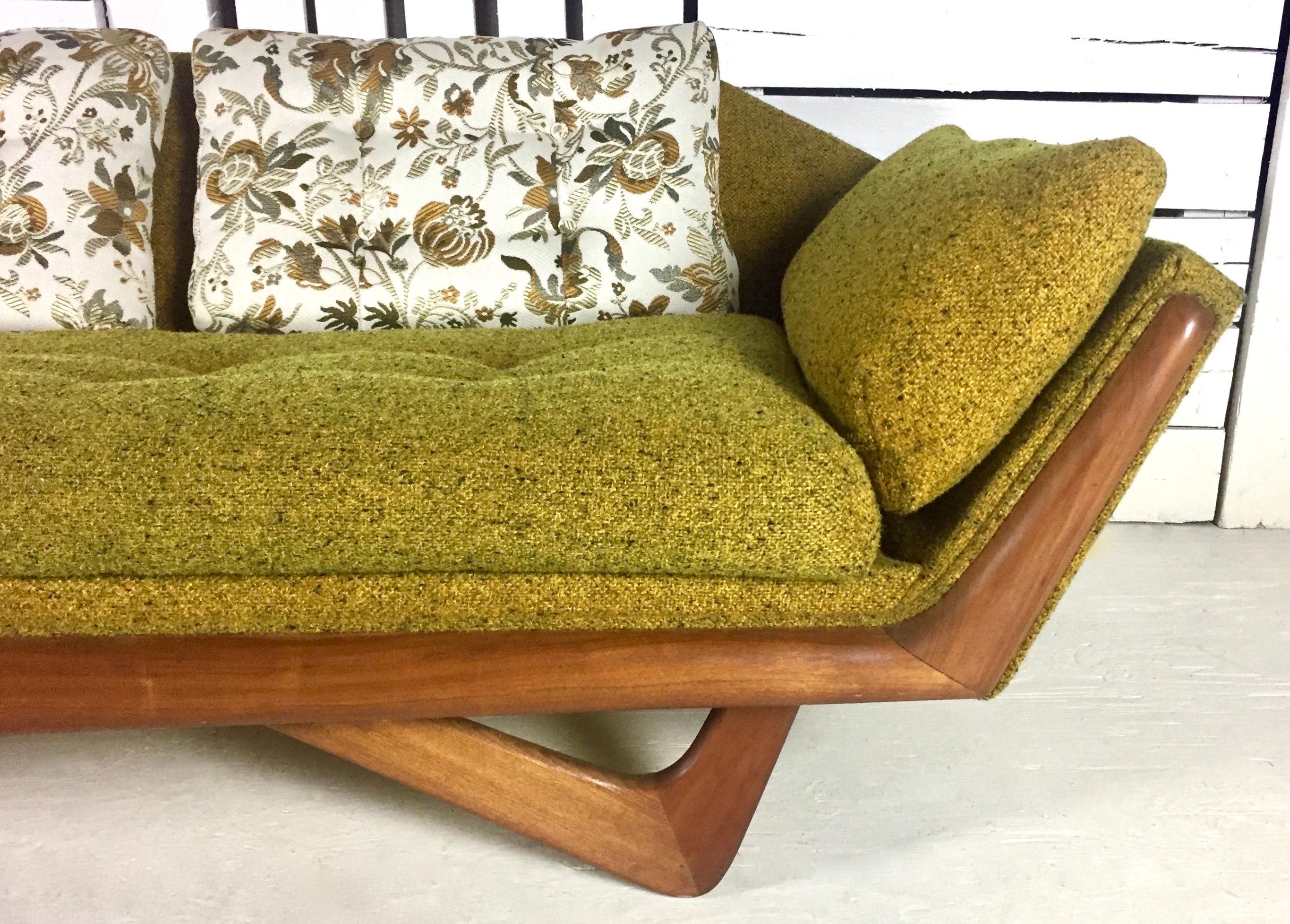 triangular couch