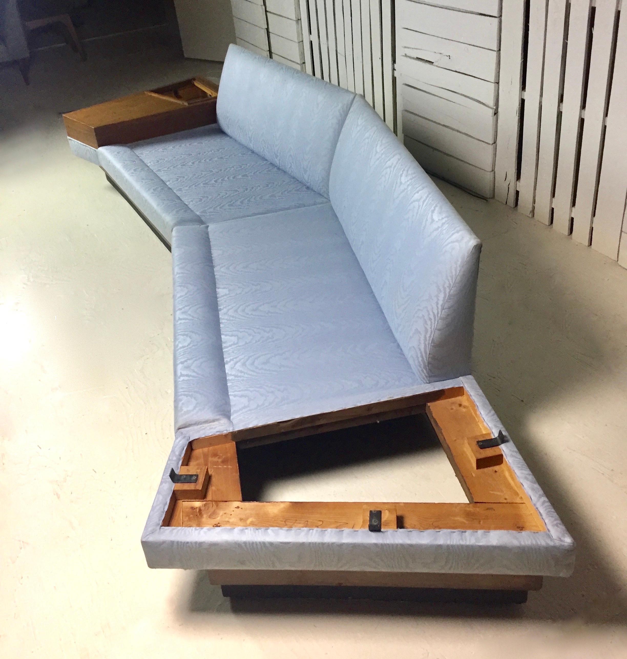 Midcentury Adrian Pearsall Craft Associates Sectional Sofa with Built-In Tables In Good Condition In West Hartford, CT