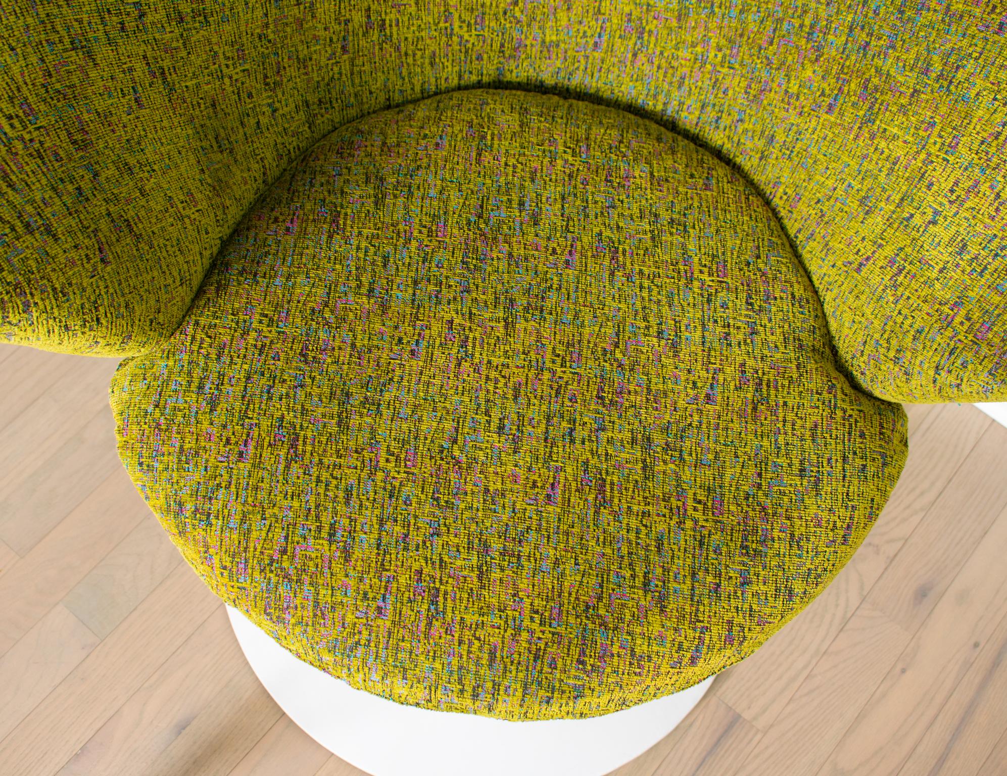 Paire de fauteuils Space Aounge pivotants du milieu du siècle, Adrian Pearsall en vente 10