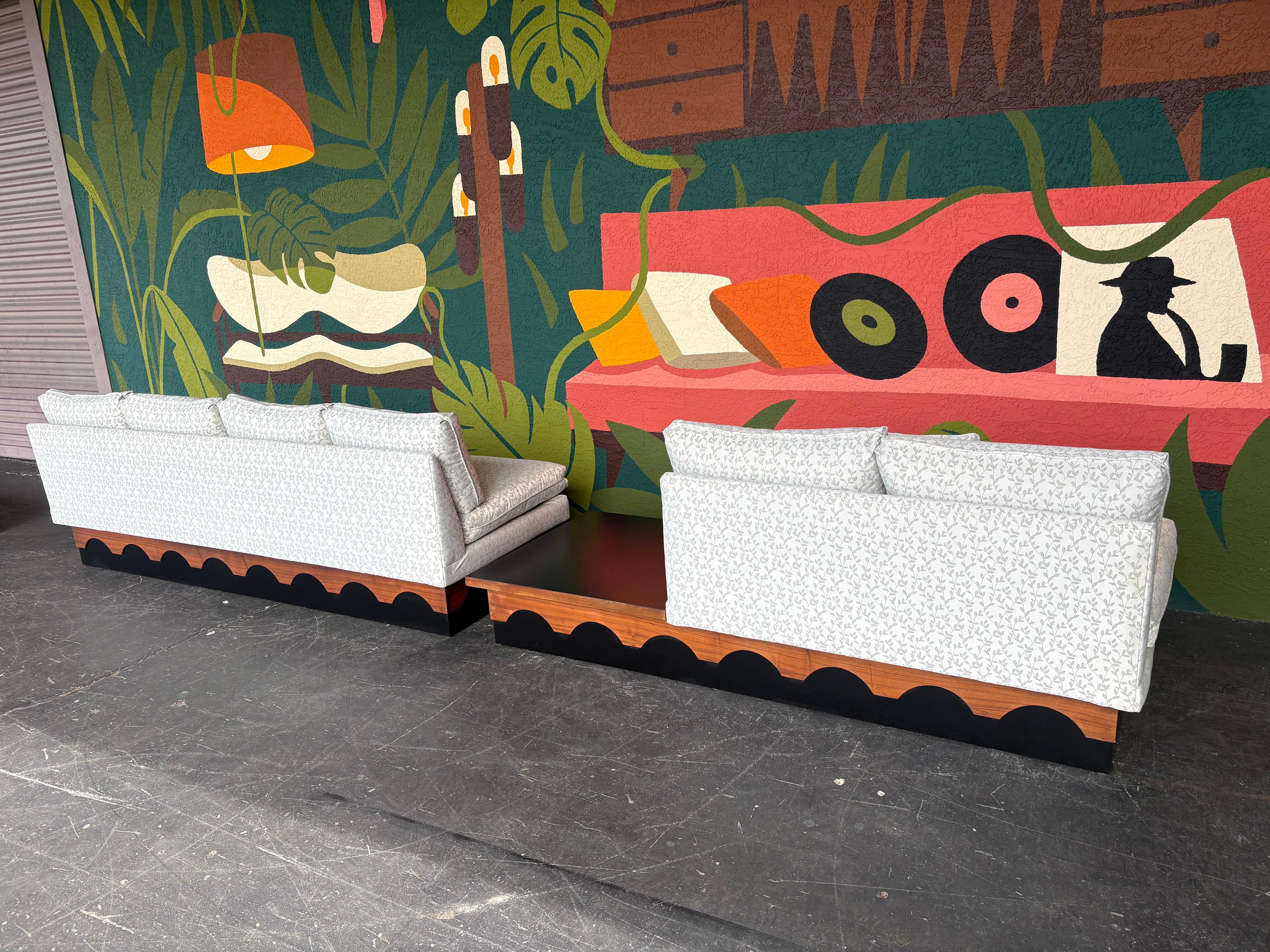Mid Century Adrian Pearsall Style Platform Sectional Sofa In Good Condition In Lutz, FL
