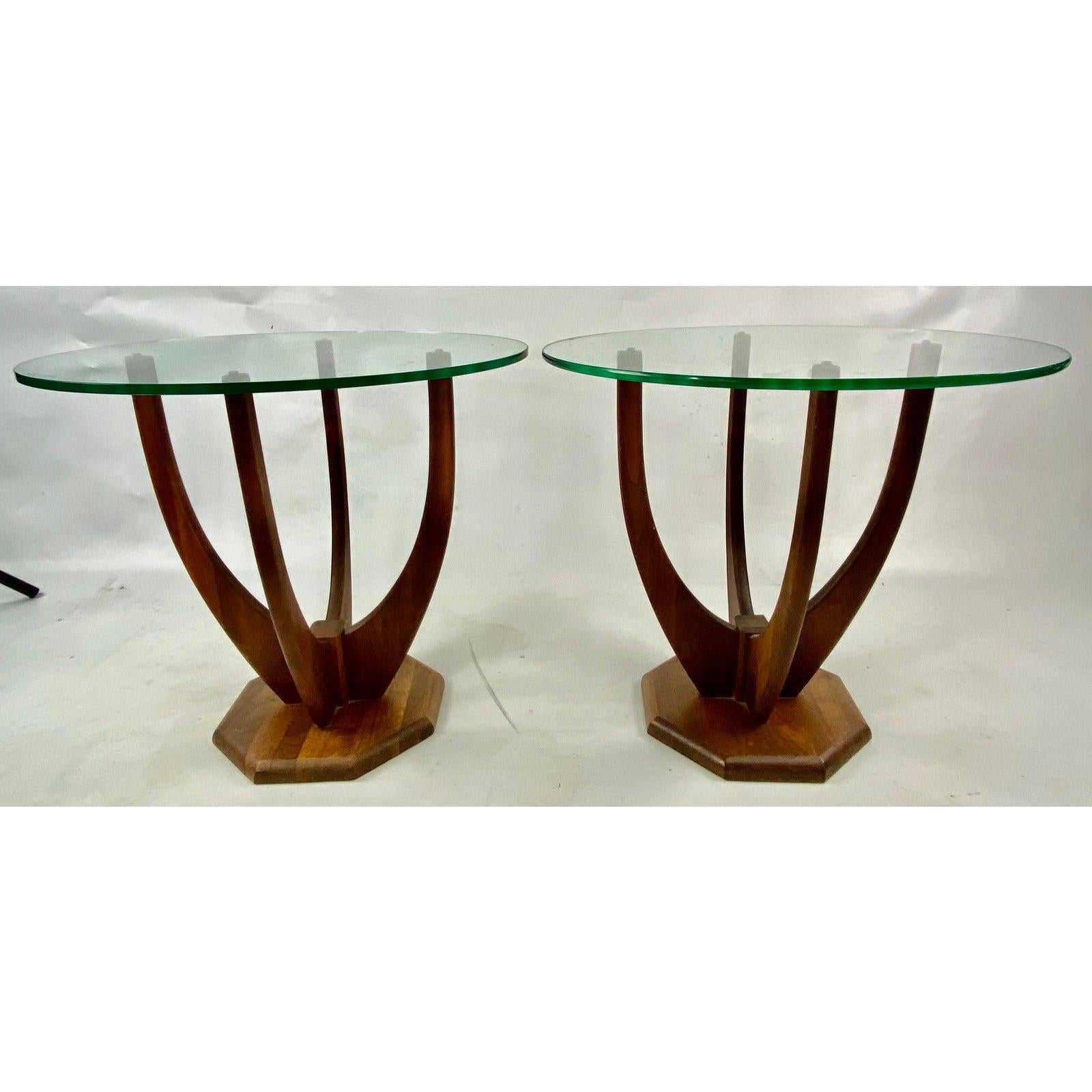 Mid-Century Adrian Pearsall Style Sculptural Walnut Side Tables, a Pair 7