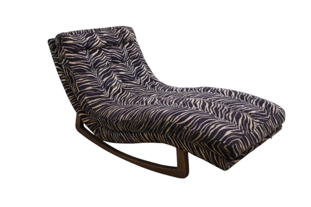Mid-Century Adrian Pearsall Wave Rocking Lounge Chair For Sale 1
