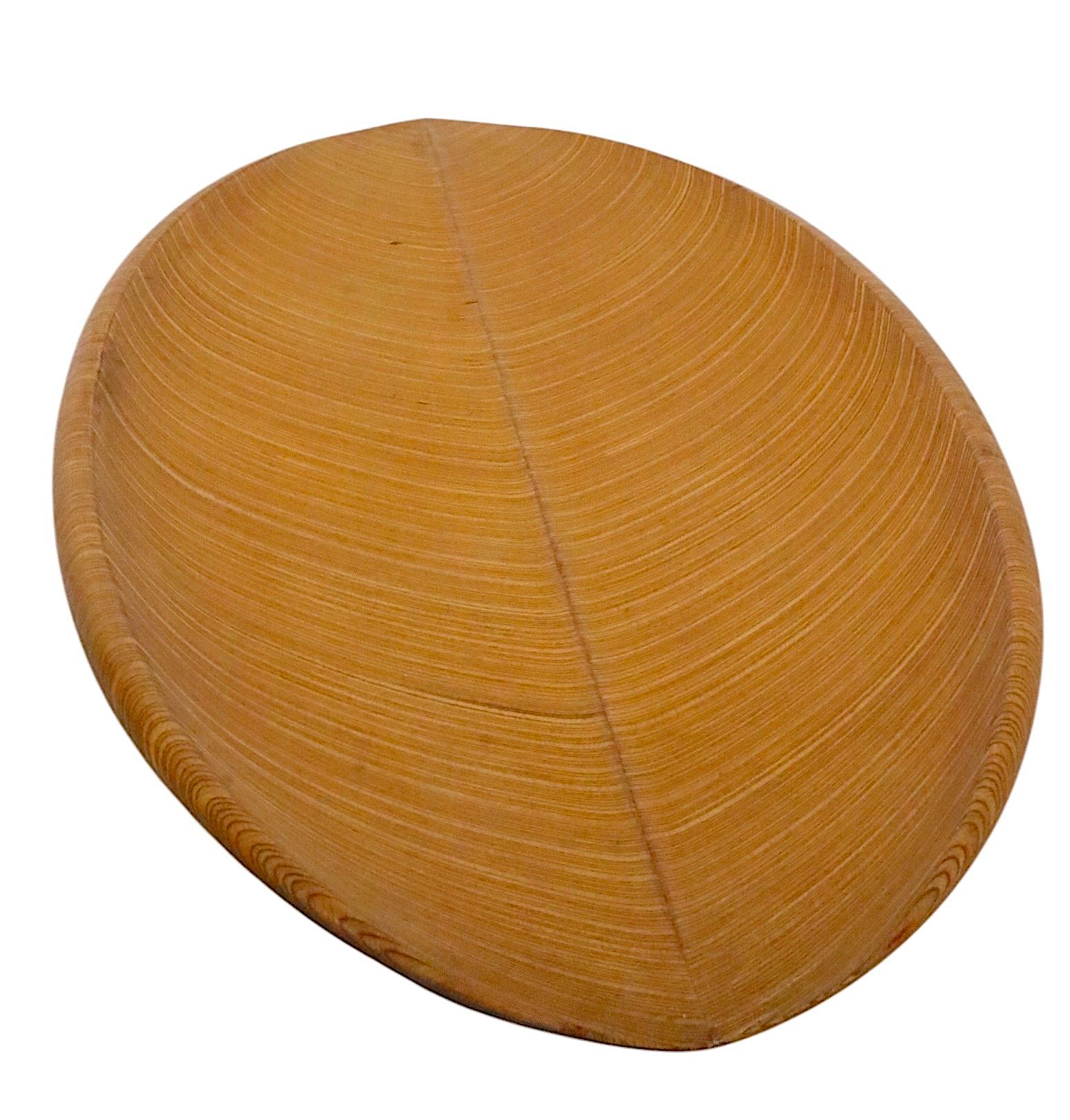 Mid Century Aeroplan Plywood Leaf Dish by Tapio Wirkkala Made in Finland c 1950s For Sale 6