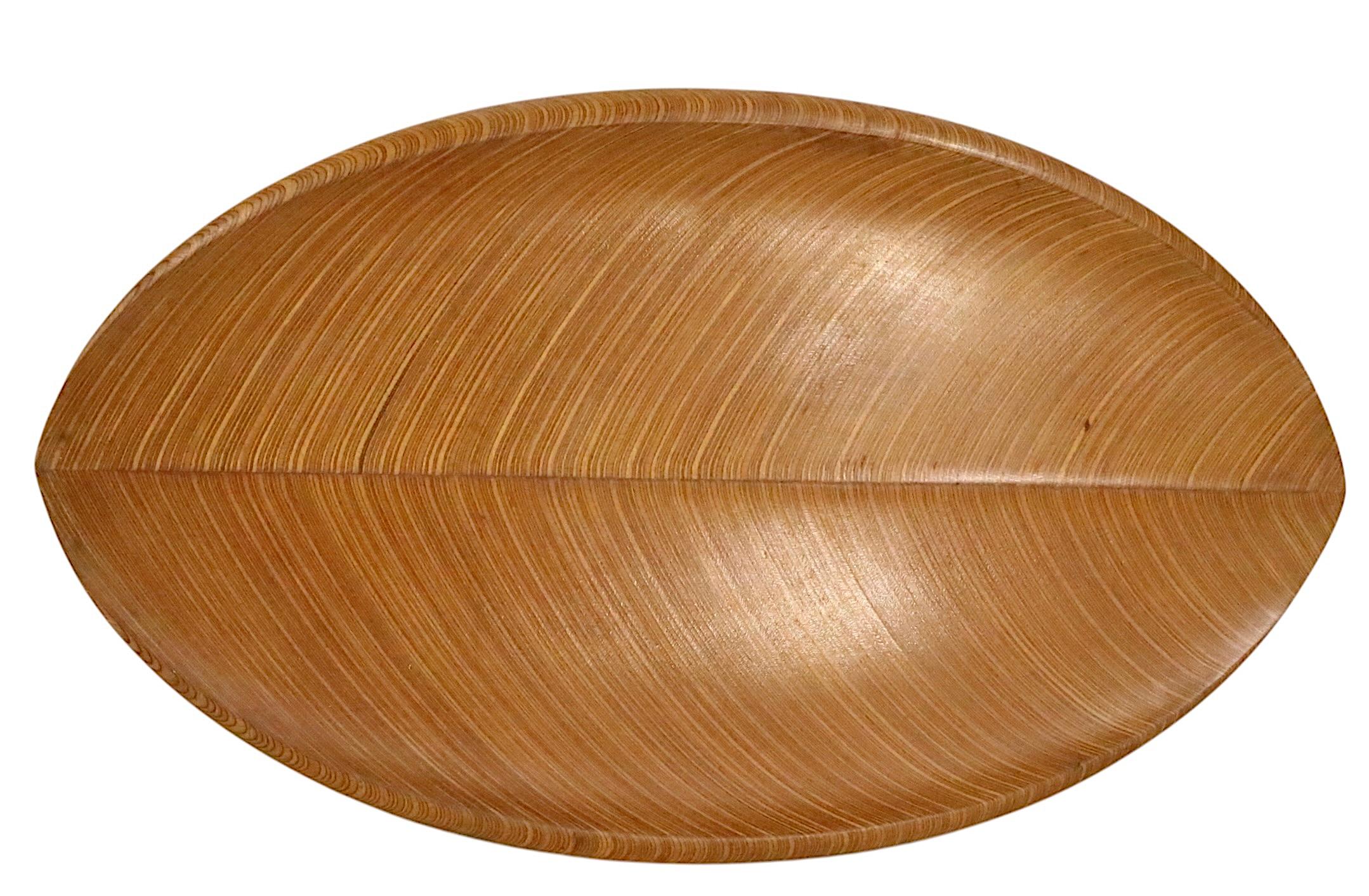 Mid Century Aeroplan Plywood Leaf Dish by Tapio Wirkkala Made in Finland c 1950s For Sale 8
