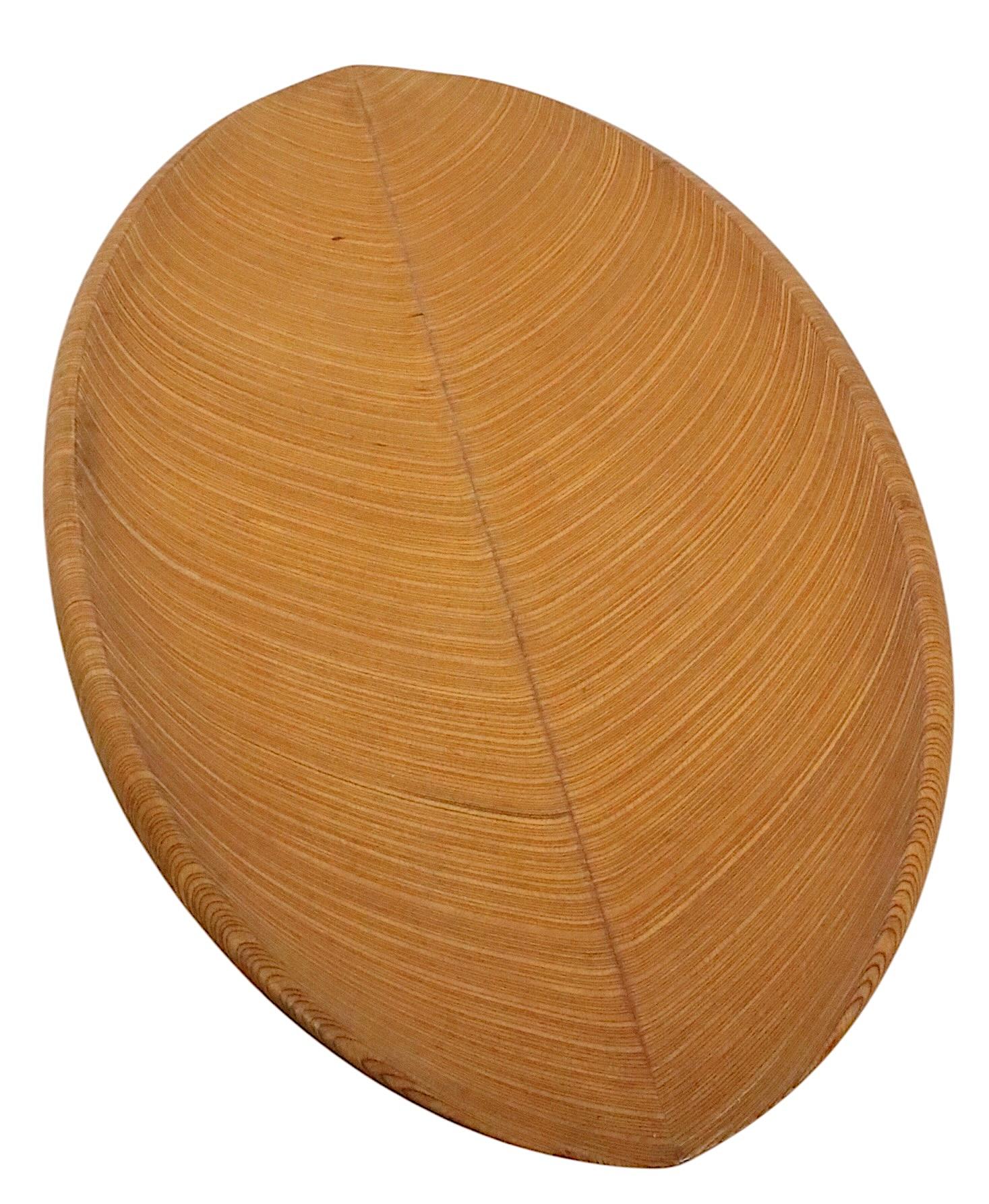 Mid Century Aeroplan Plywood Leaf Dish by Tapio Wirkkala Made in Finland c 1950s For Sale 10