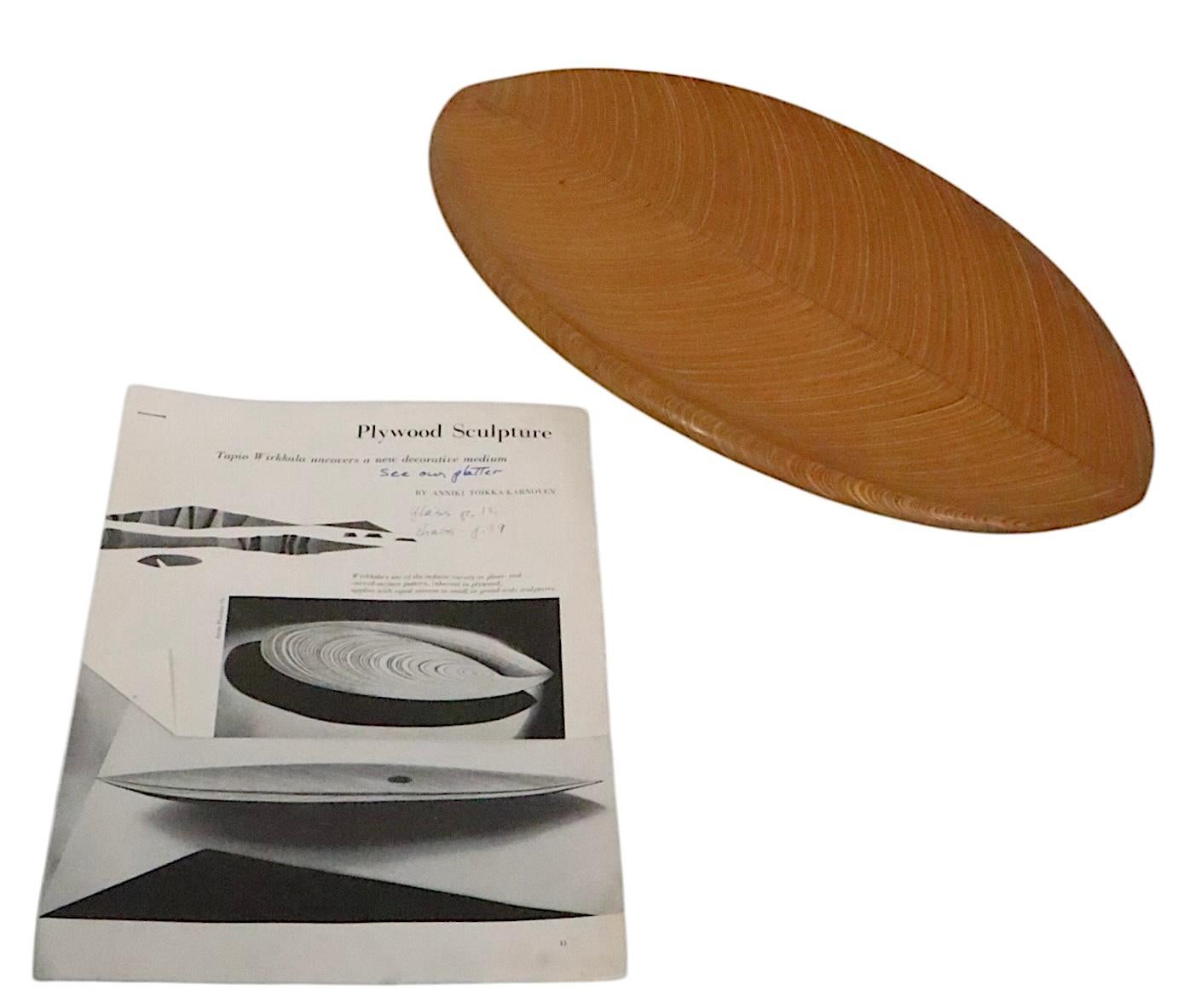 Mid Century Aeroplan Plywood Leaf Dish by Tapio Wirkkala Made in Finland c 1950s For Sale 11