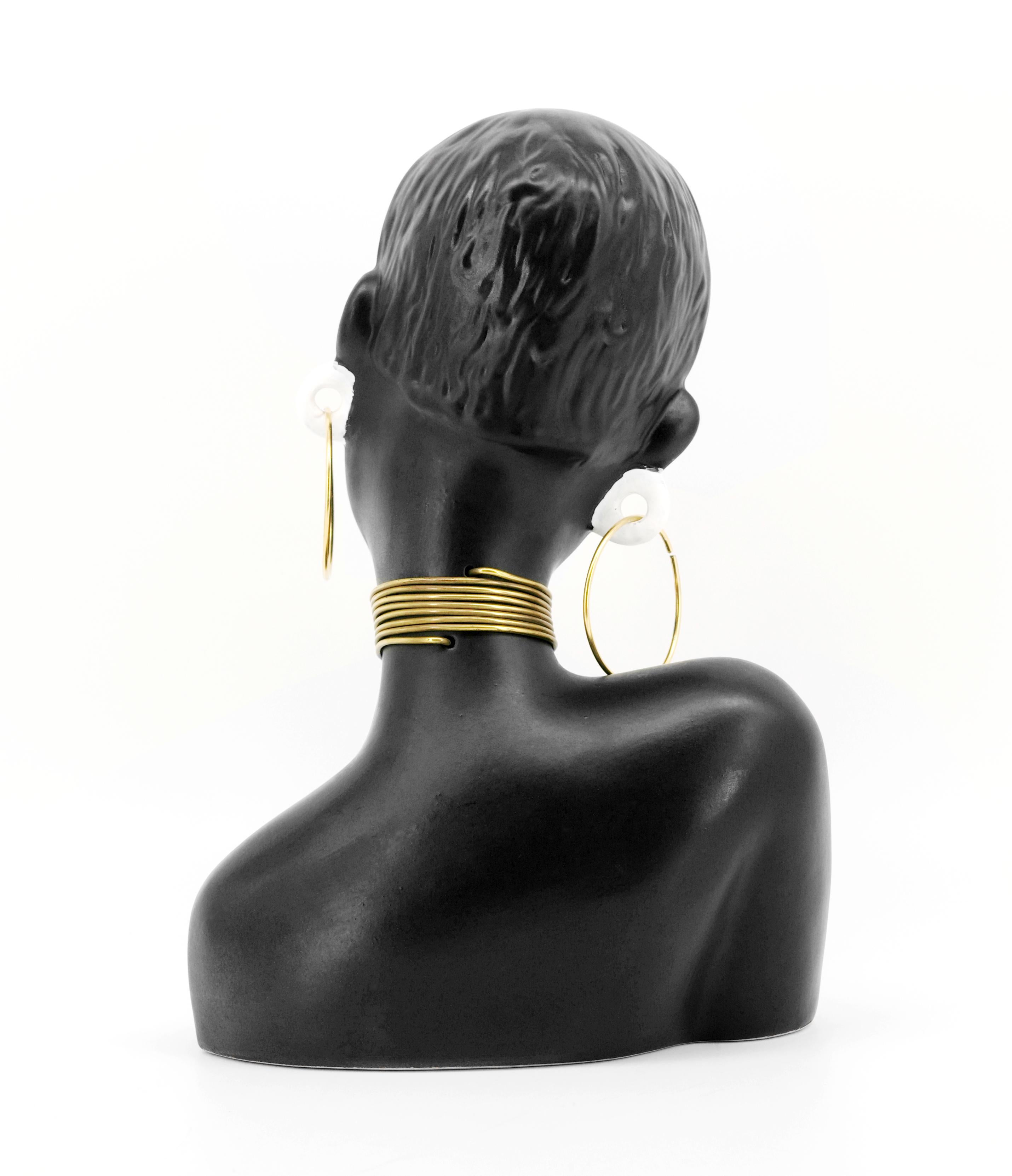 Metà XX secolo Statua di donna africana di metà secolo, anni '50 in vendita
