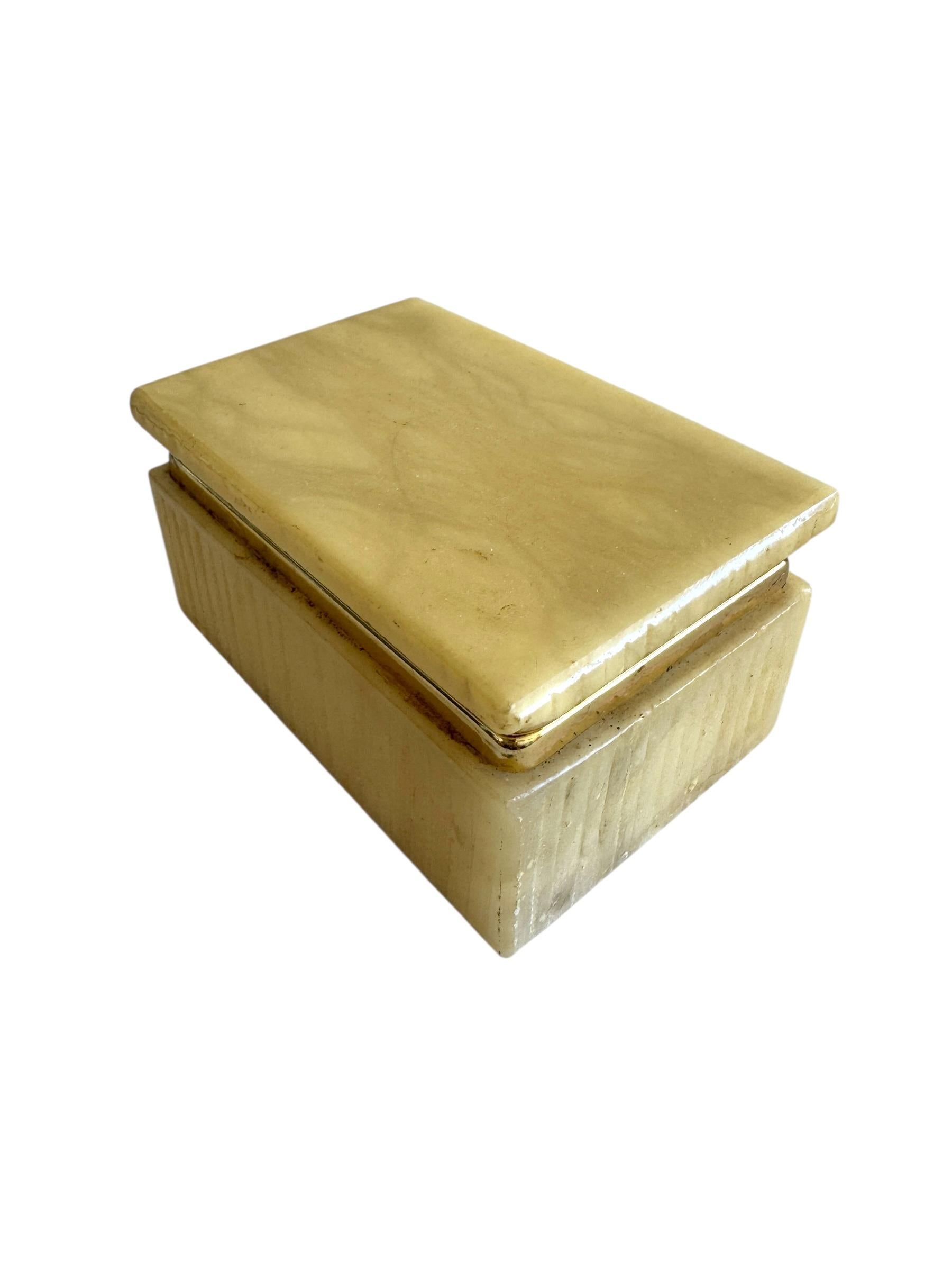 Mid Century Alabaster Box, Italy In Good Condition For Sale In Clearwater, FL