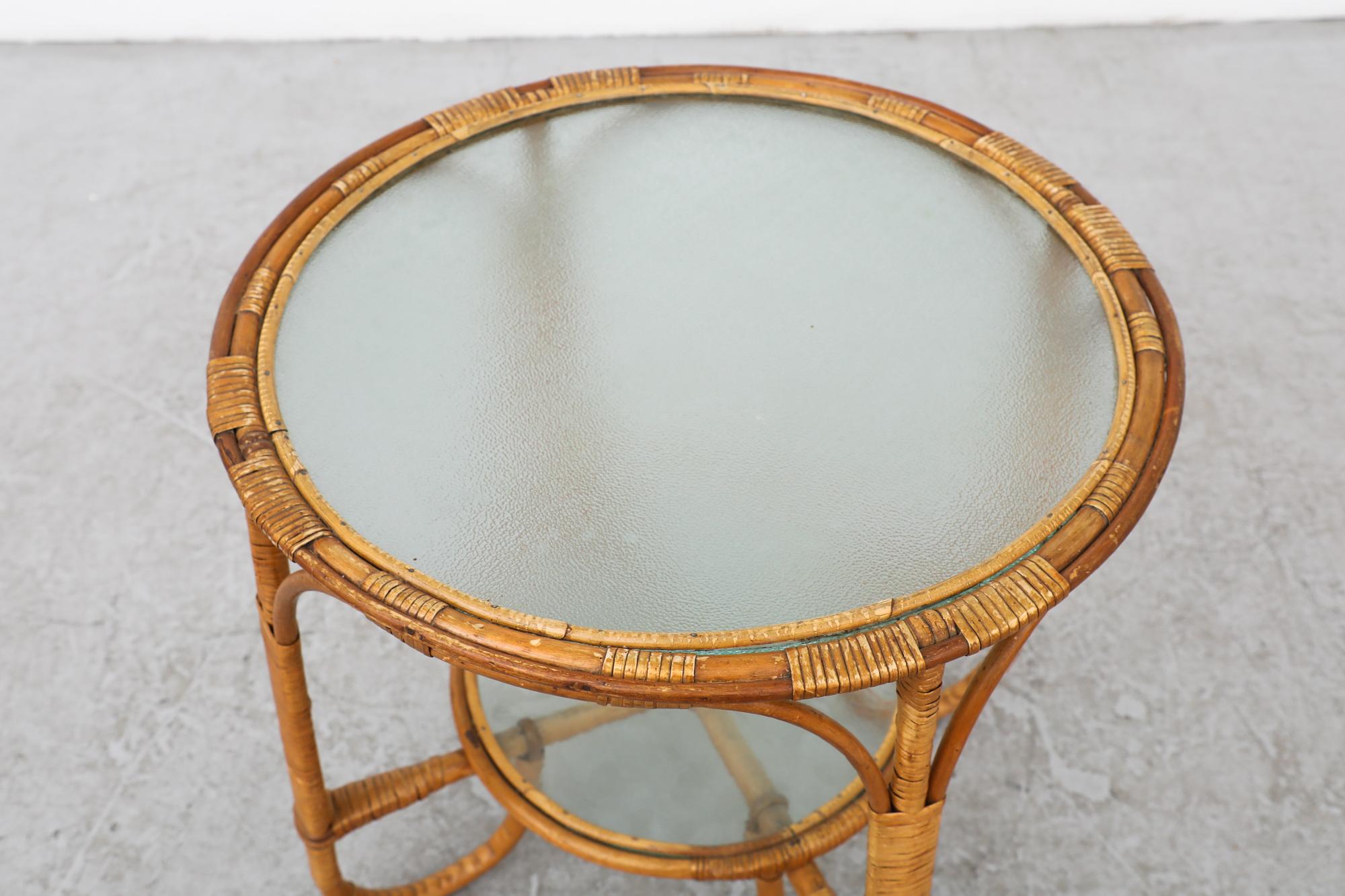 Mid-Century Albini Inspired Two Tiered Bamboo Side Table w/ Inset Textured Glass In Good Condition In Los Angeles, CA