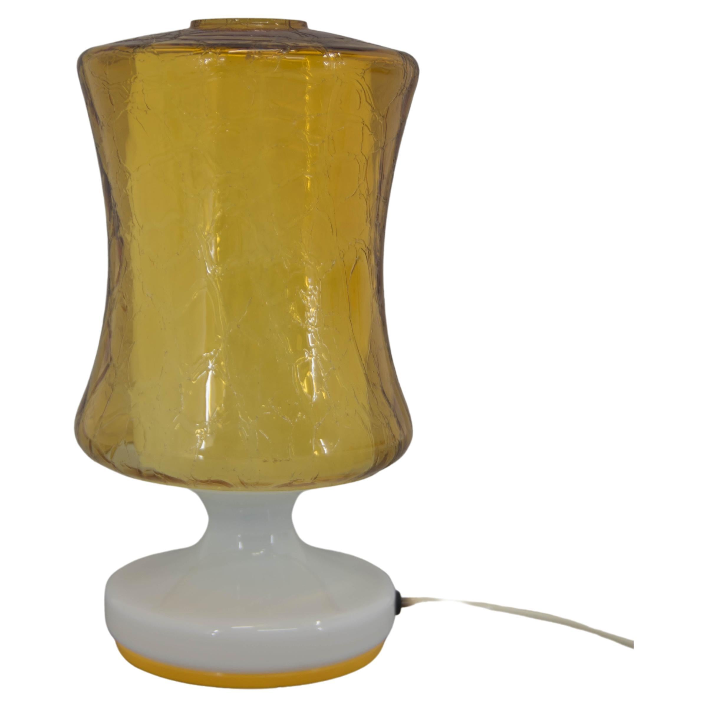 Mid-Century-Tischlampe aus Glas, 1970er-Jahre