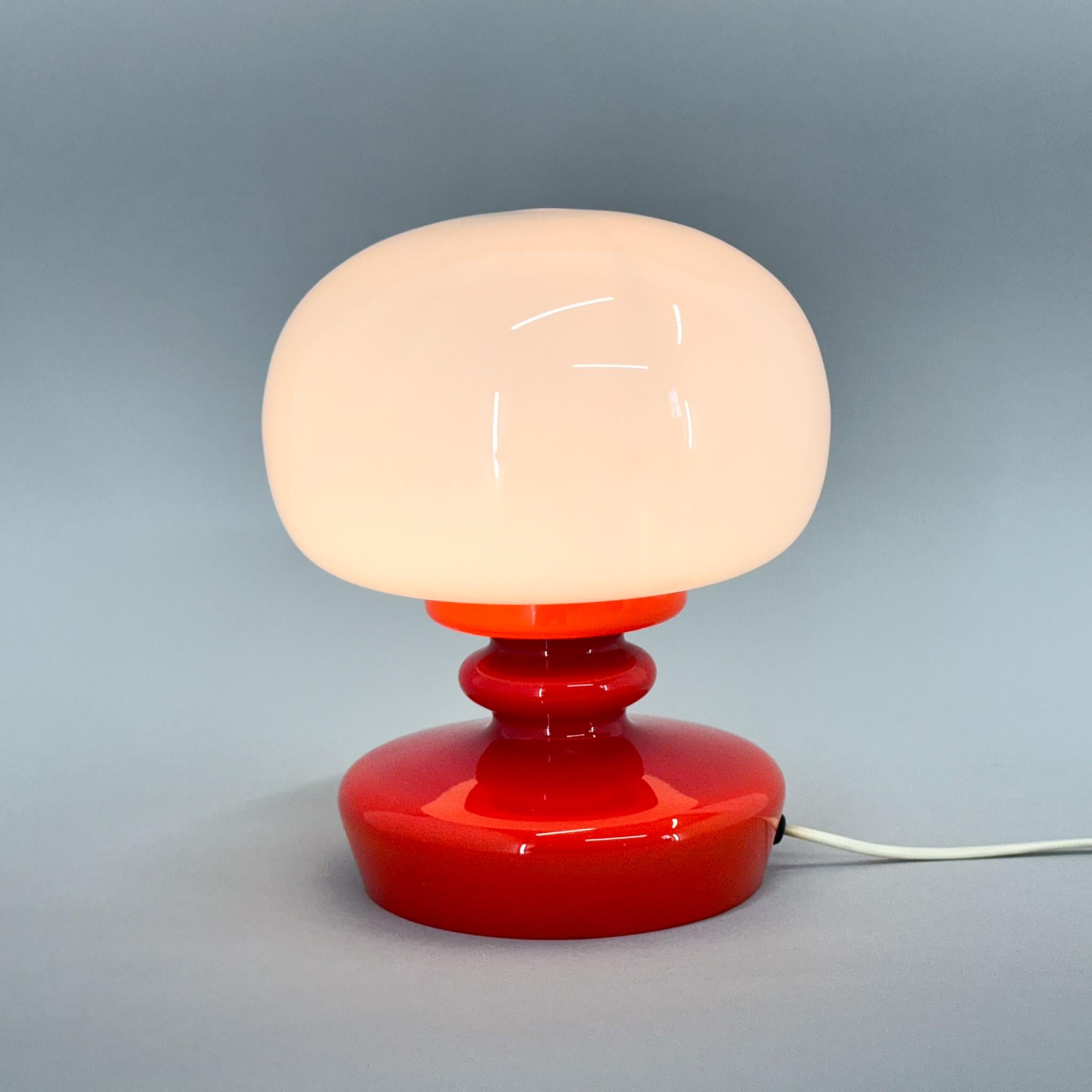 Mid Century All-Glass Table Lamp by Osvetlovaci, Czechoslovakia  For Sale 5