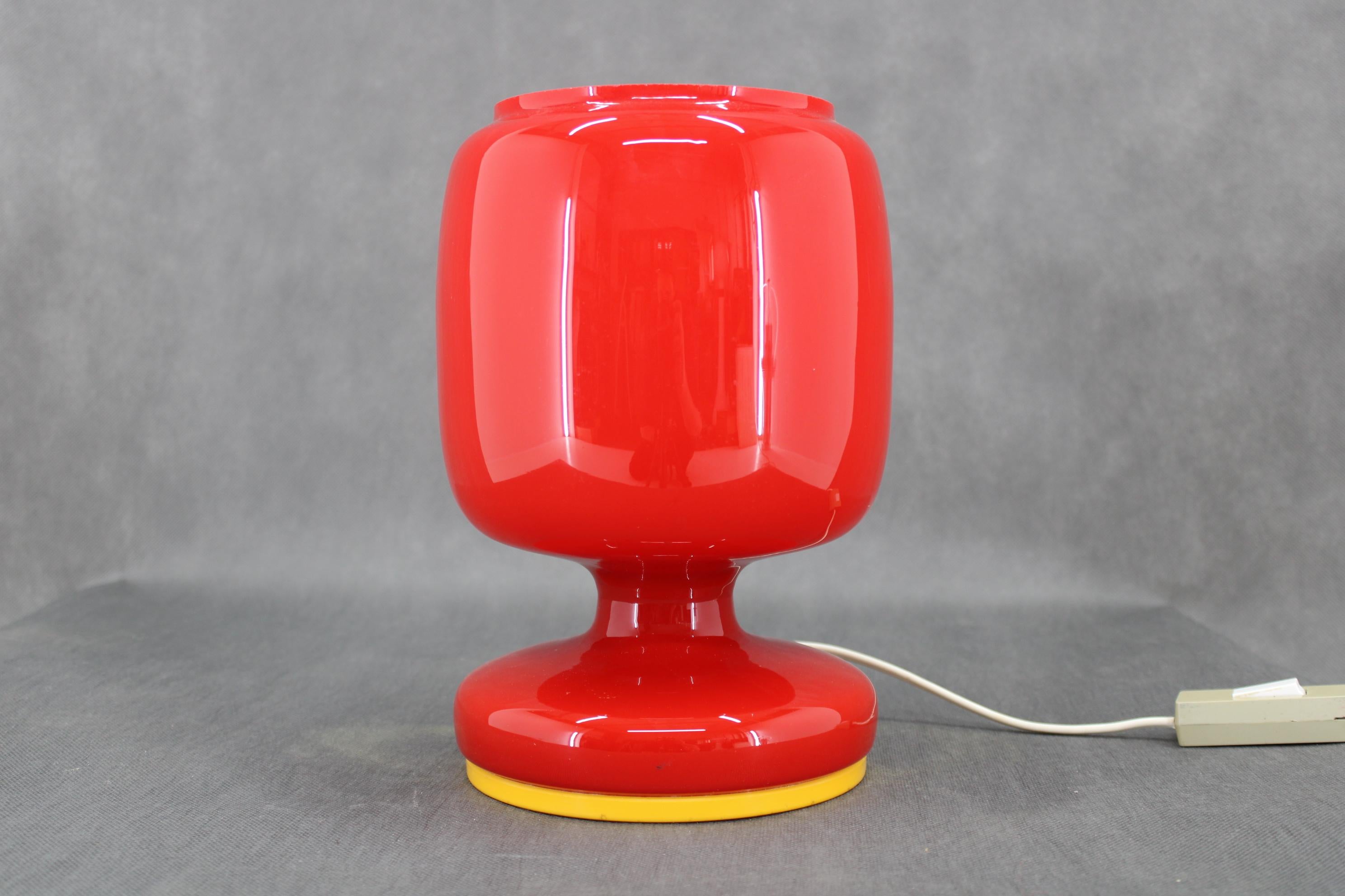 All glass table lamp by S. Tabera, made in Czechoslovakia, in the 1970's.
Made of glass.
Repolished, cleaned, shows near to no signs of use or age.
Fully functional.
