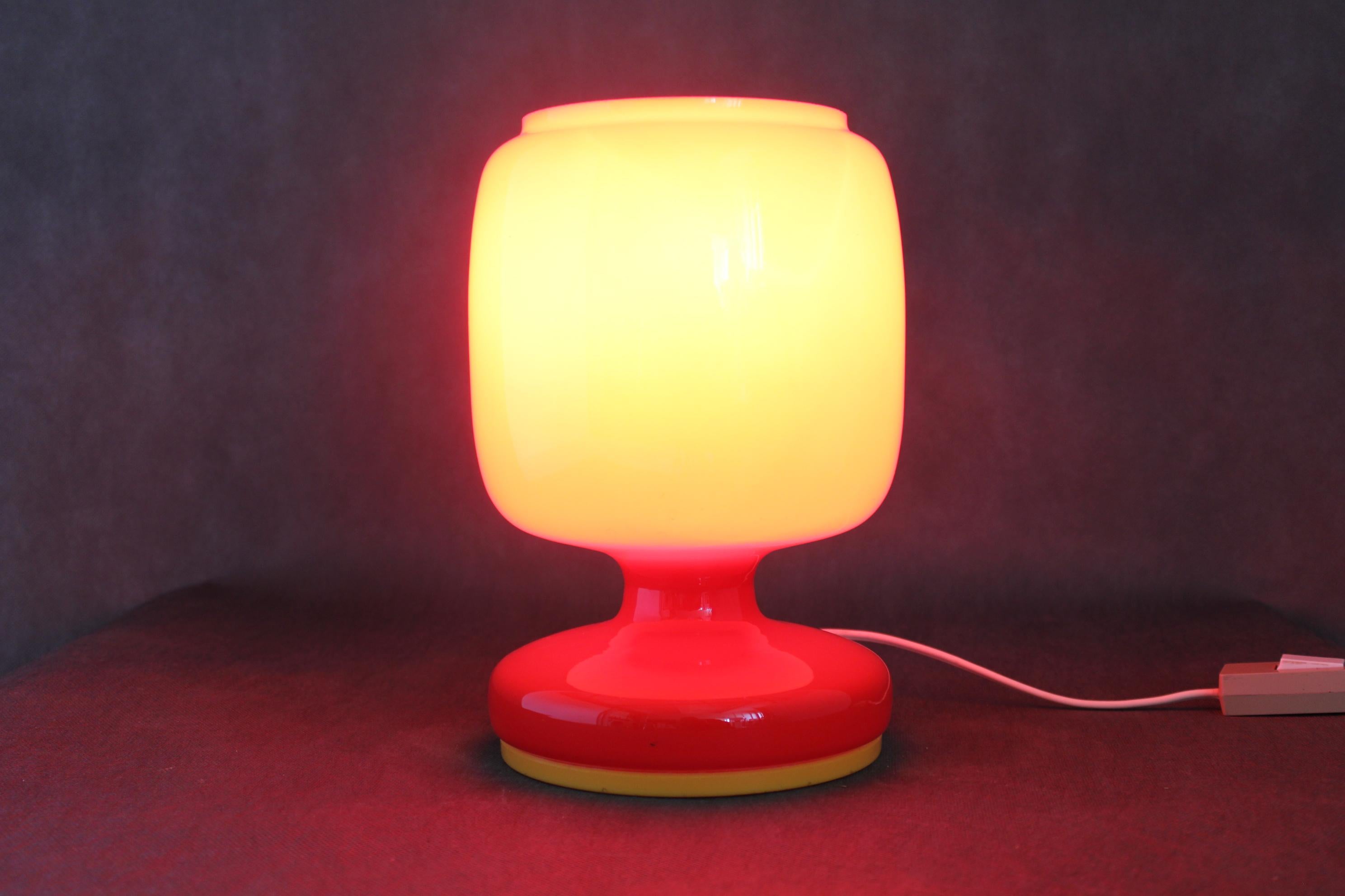 Mid-century All Glass Table Lamp, Designed by S. Tabera, 1970's, Czechoslovakia In Excellent Condition For Sale In Praha, CZ