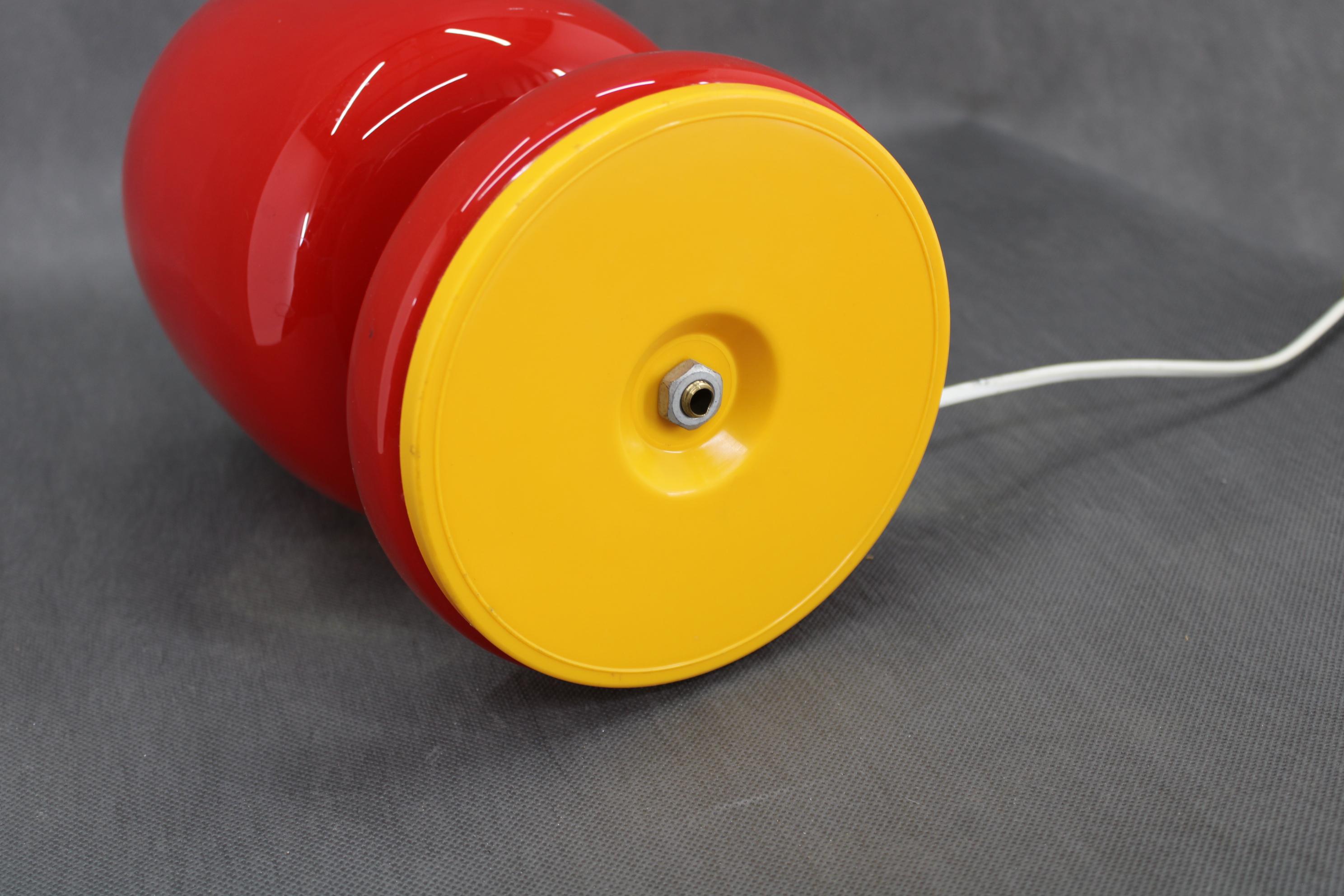 Mid-century All Glass Table Lamp, Designed by S. Tabera, 1970's, Czechoslovakia For Sale 3