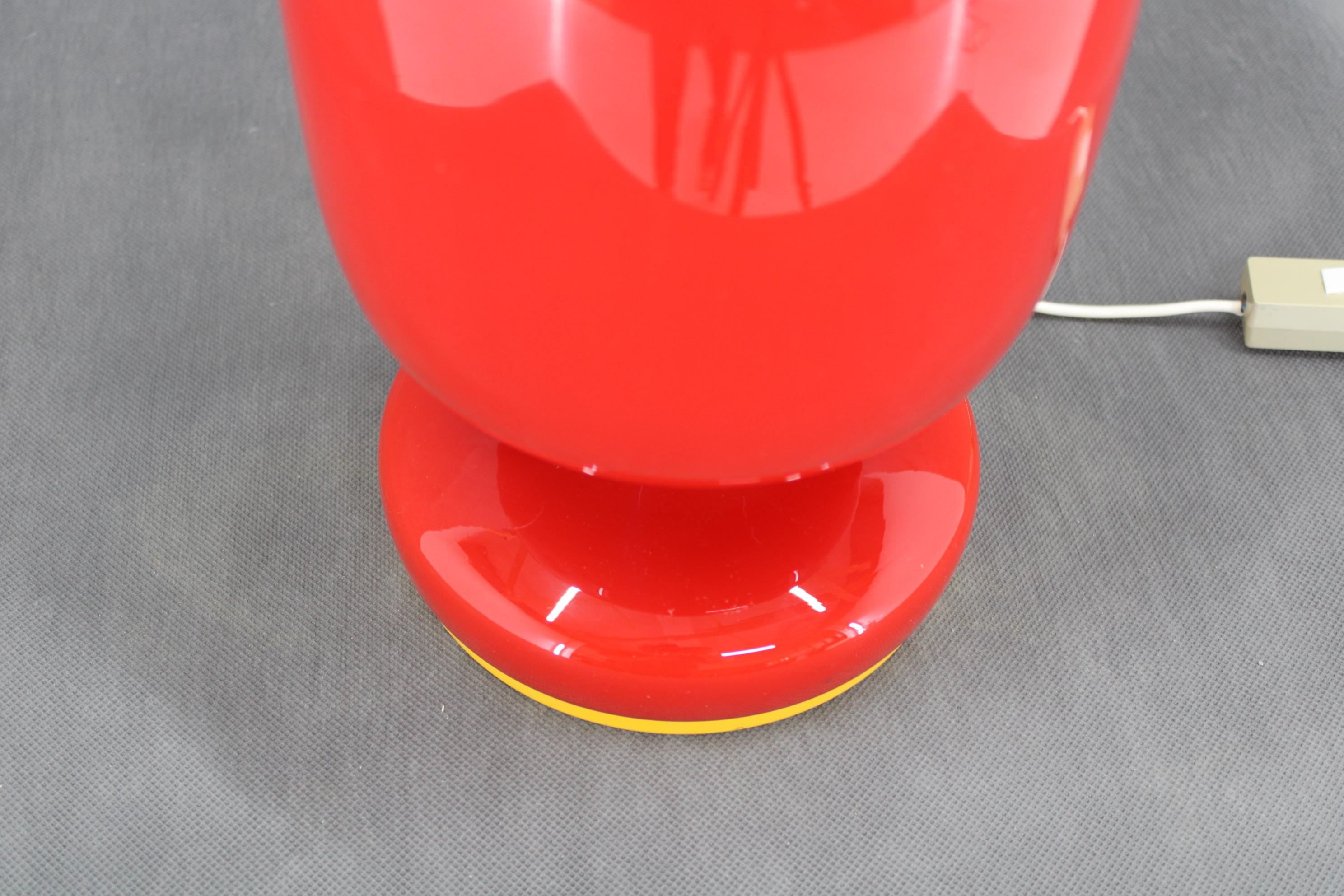Mid-century All Glass Table Lamp, Designed by S. Tabera, 1970's, Czechoslovakia For Sale 4