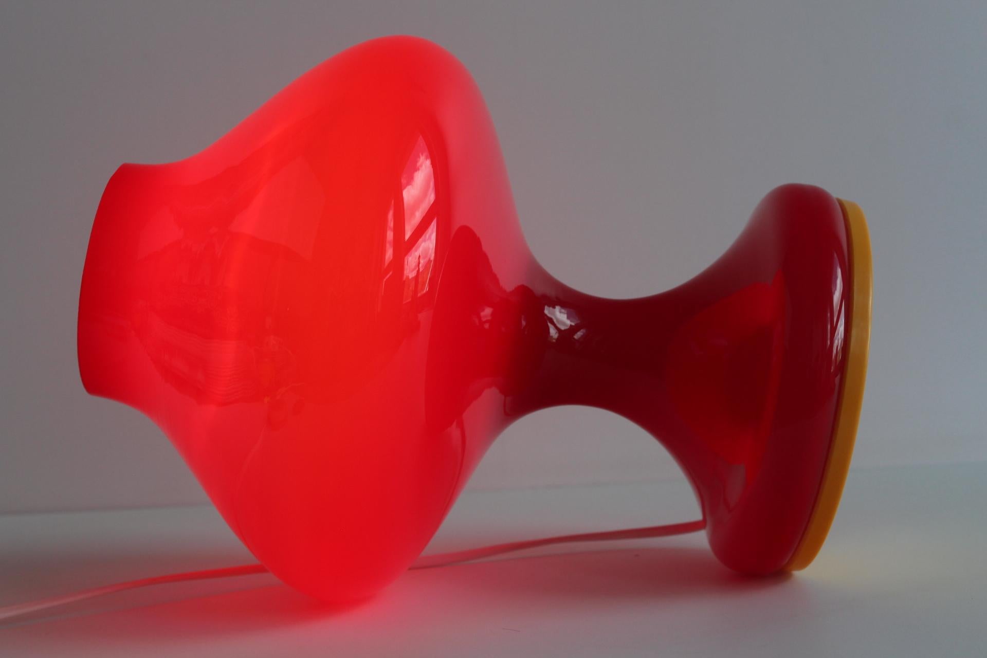 Lampe de table en verre du milieu du siècle dernier, conçue par Stepan Tabera, années 1960 en vente 2