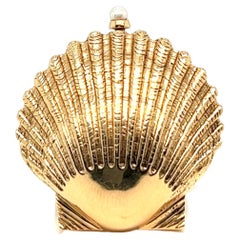 Broche horloge coquillages en or jaune 14 carats avec perles alpines, milieu du siècle dernier
