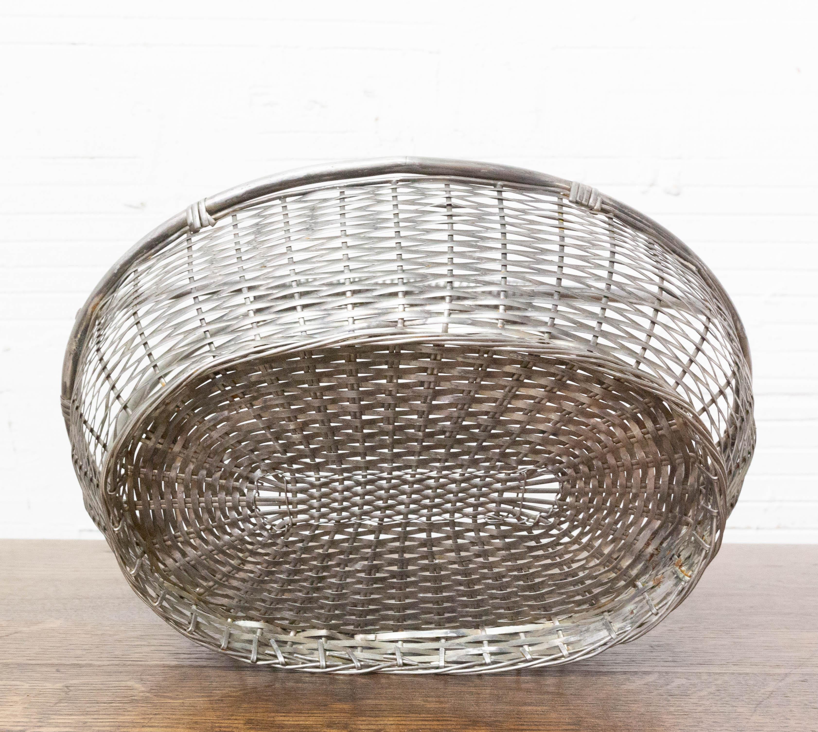 Mid-Century Aluminium Basket Centerpiece, France For Sale 1