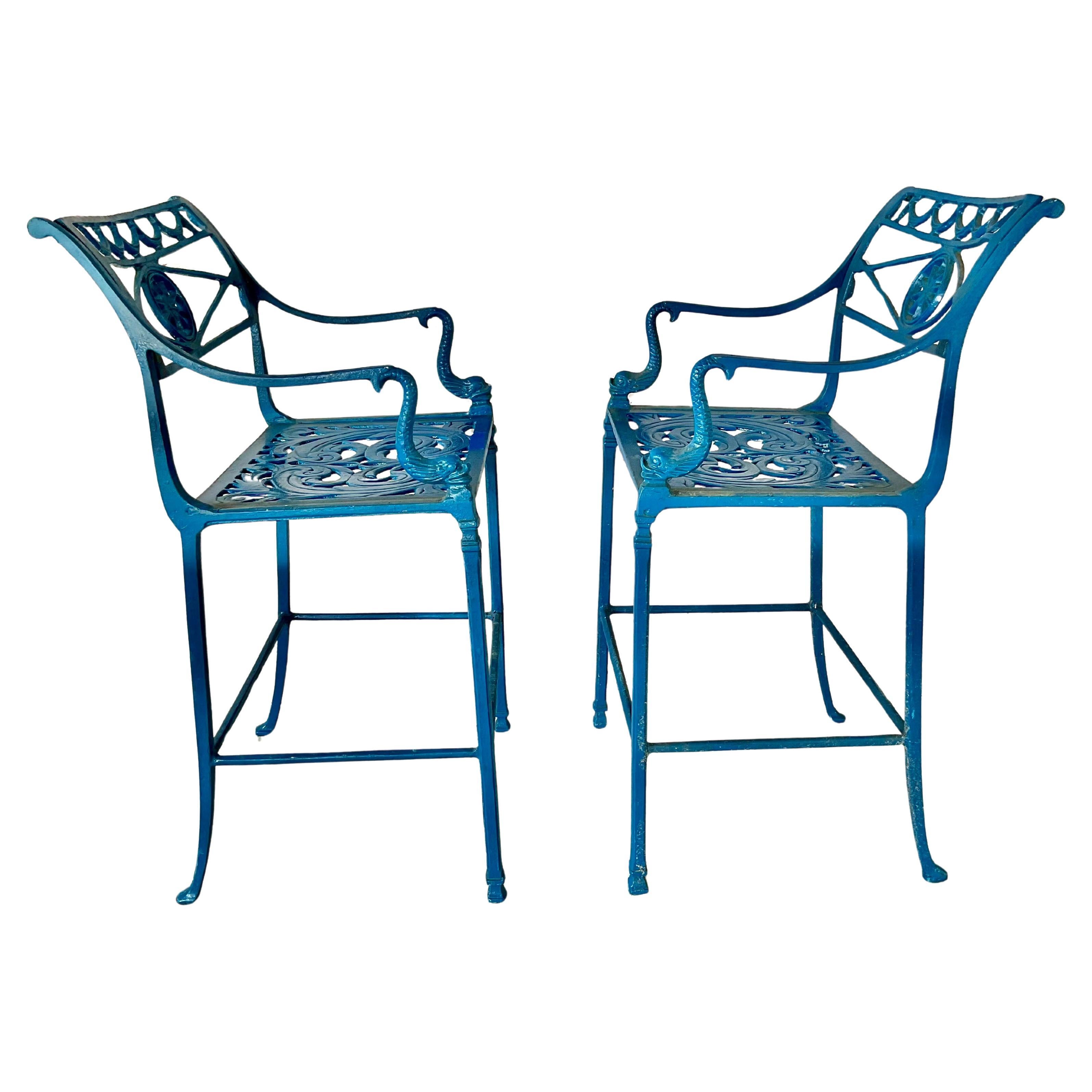 Pareja de taburetes de jardín de aluminio de mediados de siglo en Bueno estado para la venta en Bradenton, FL