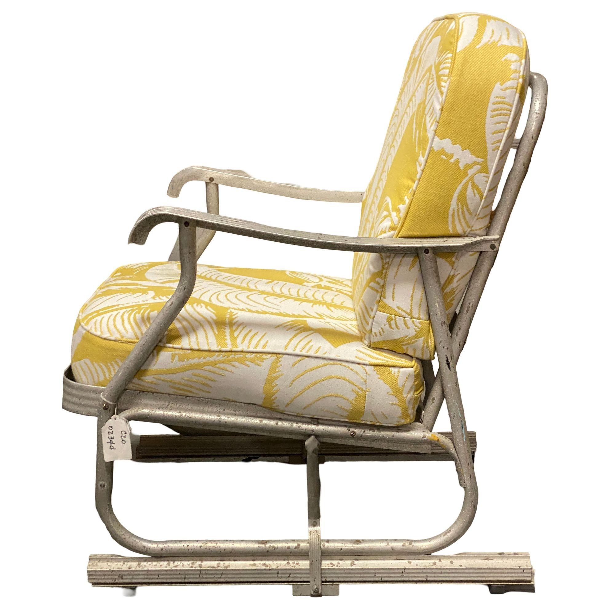 Silla de Aluminio de Mitad de Siglo para Patio/Exterior con Patas de Esquí en Excelente estado para la venta en Van Nuys, CA
