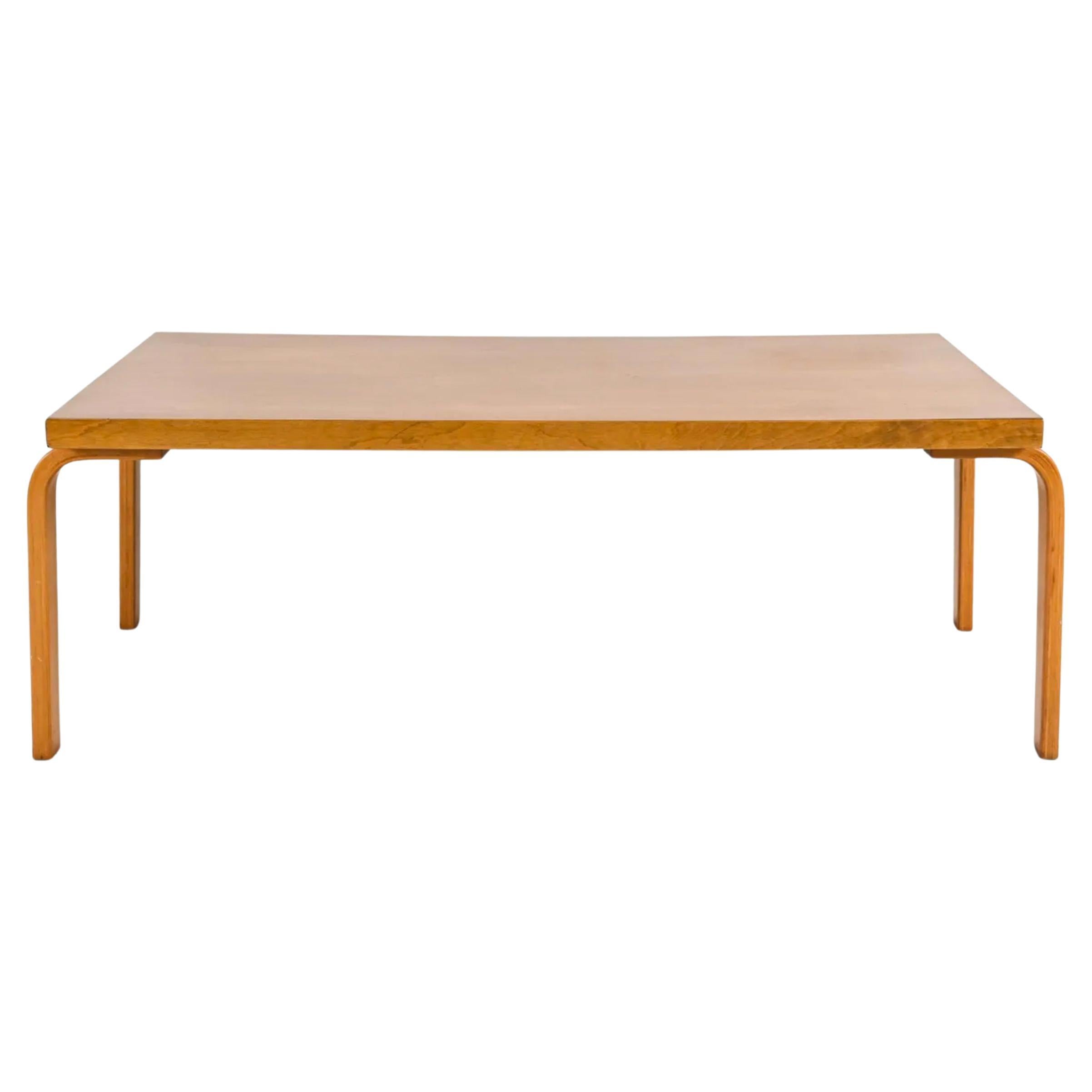 Table basse ou banc du milieu du siècle Alvar Aalto en bouleau blond à pieds en bois courbé