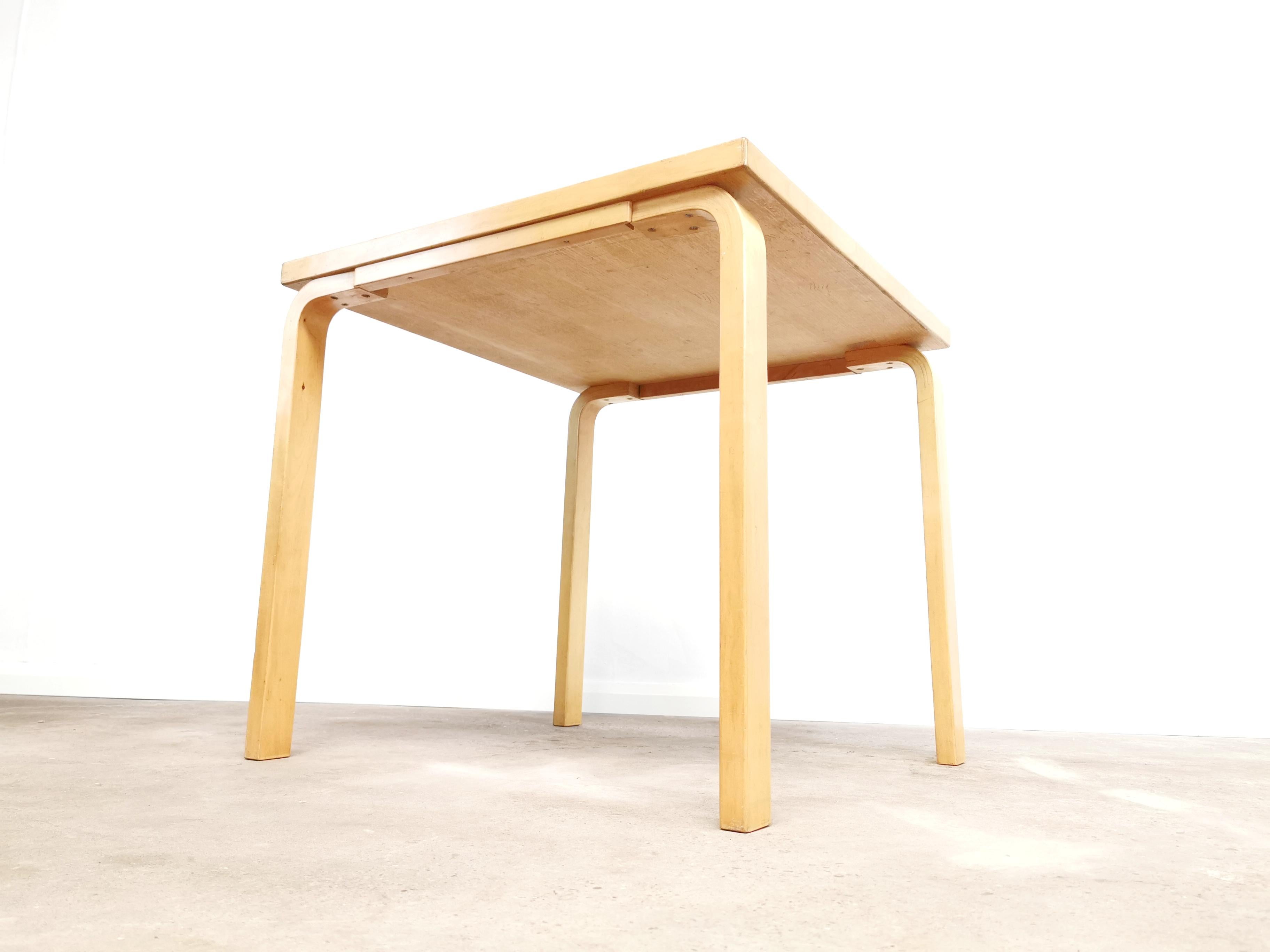 Table by Alvar Aalto for Artek. The primary material of this square table is solid birch.

Artek tables are based on different combinations of Alvar Aalto’s L-legs and tabletops. Aalto introduced the bent L-leg for the first time in 1933, and it