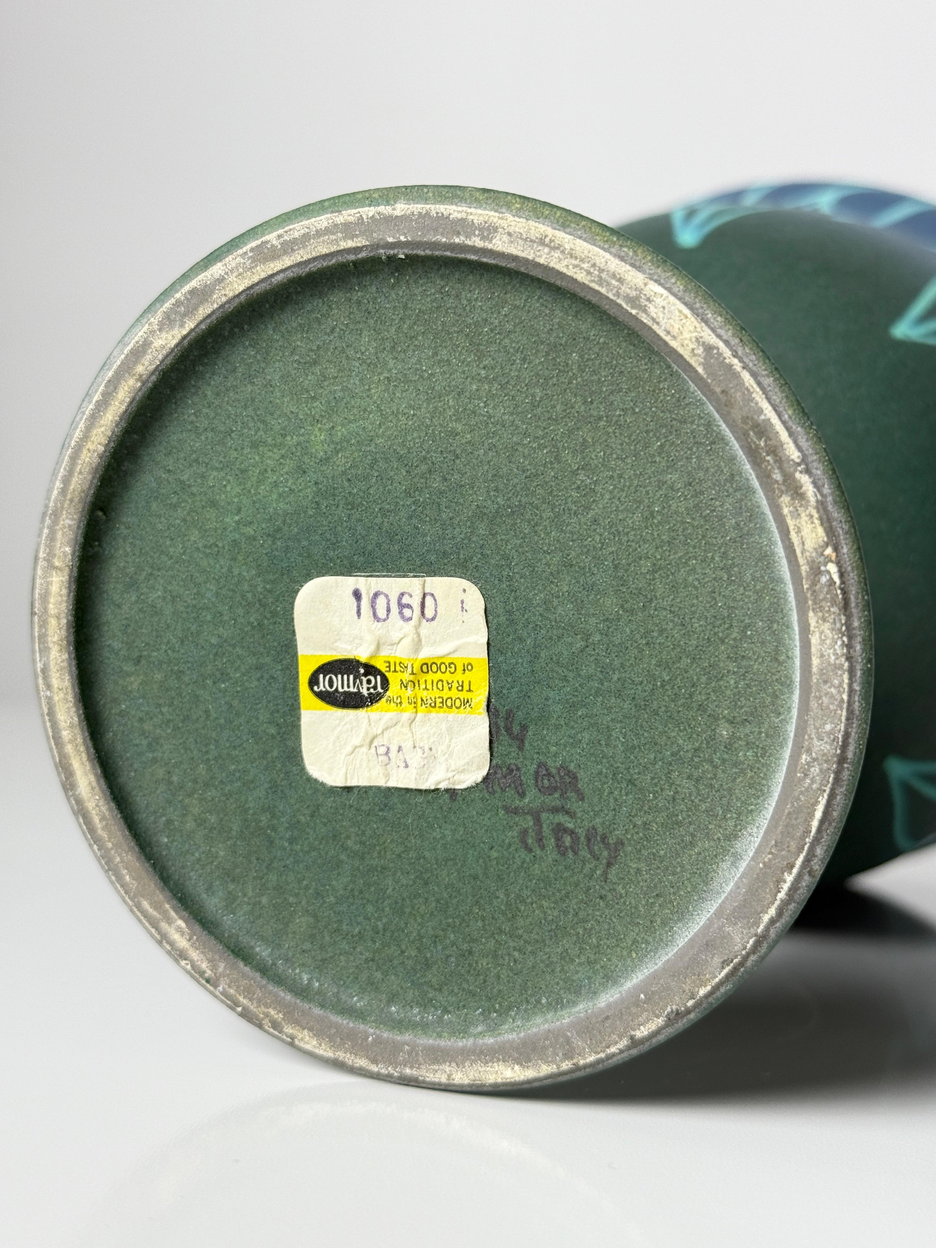 Vaso cáliz con pie de cerámica incisa de mediados de siglo Alvino Bagni para Raymor Italia en venta 2