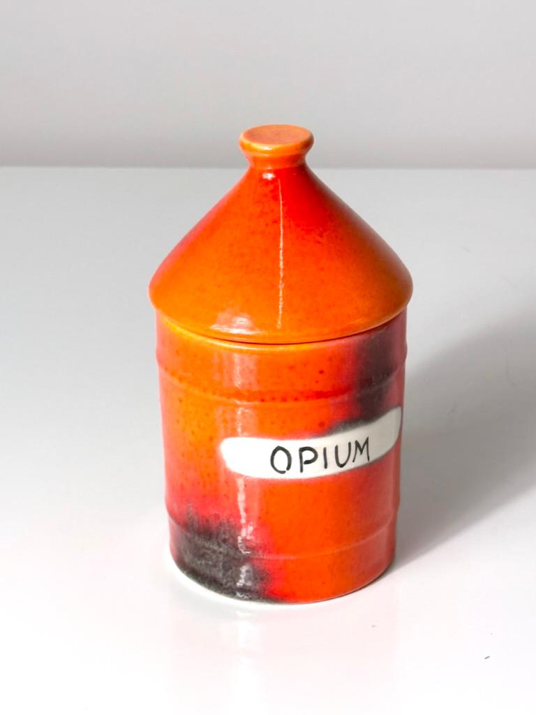 Mid Century Alvino Bagni for Raymor Italian Ceramic Opium Dope Vice Jar 1960s In Good Condition For Sale In Troy, MI