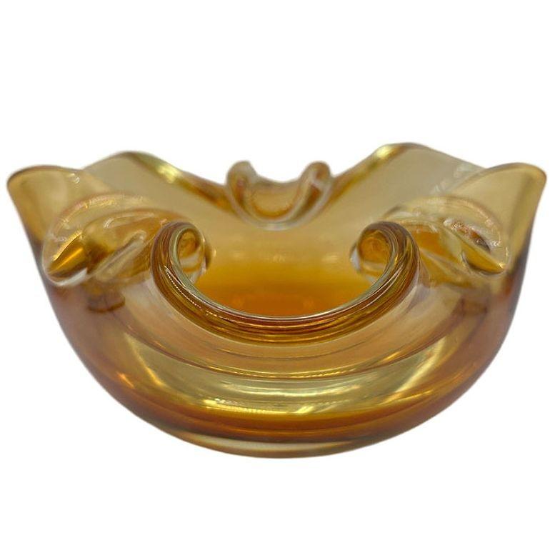 Mid-century Amber Honey Murano Ashtray Attributed to Archimede Saguso In Excellent Condition For Sale In Van Nuys, CA