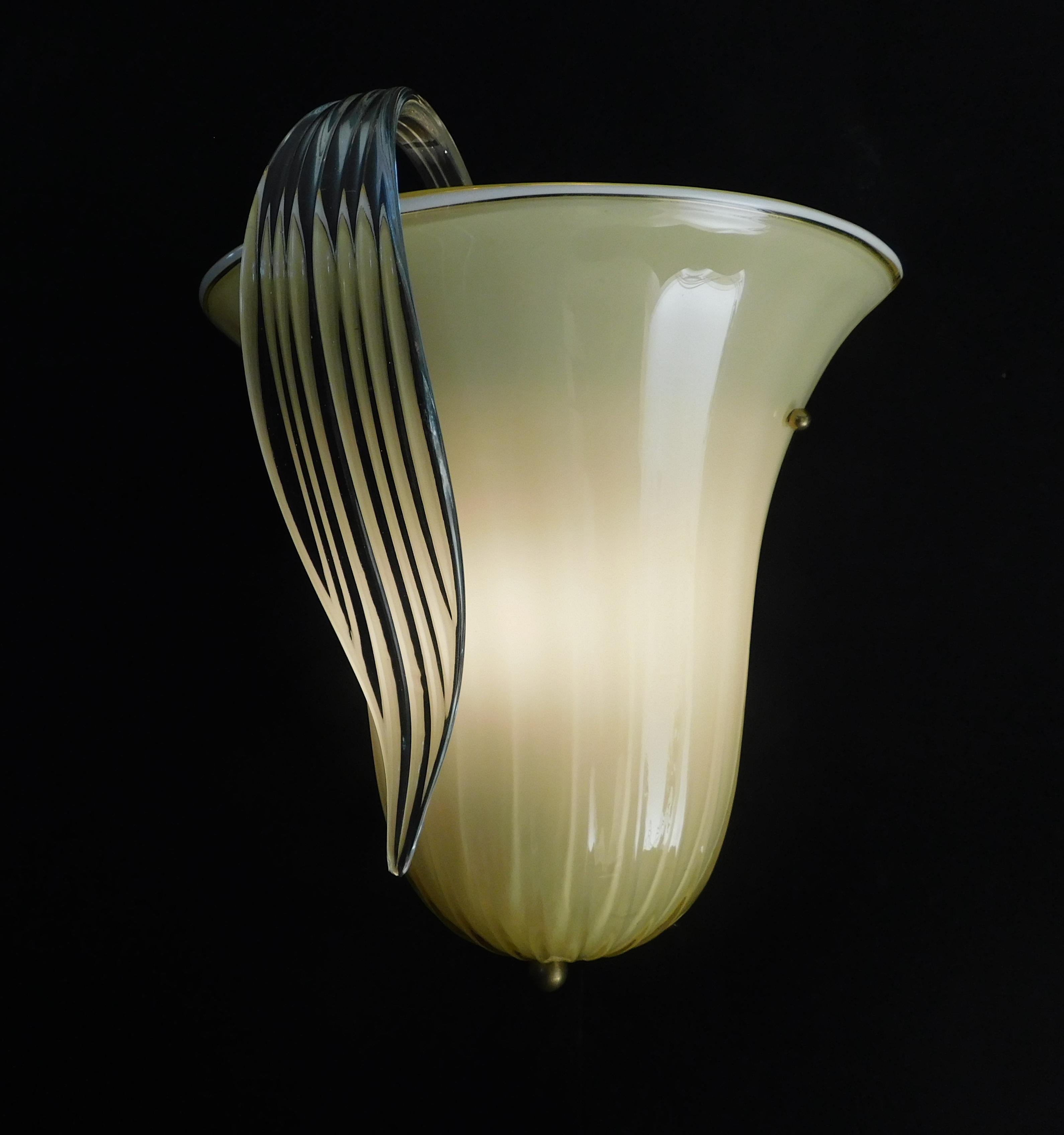 XX secolo Sconce di Murano in ambra di metà secolo in vendita