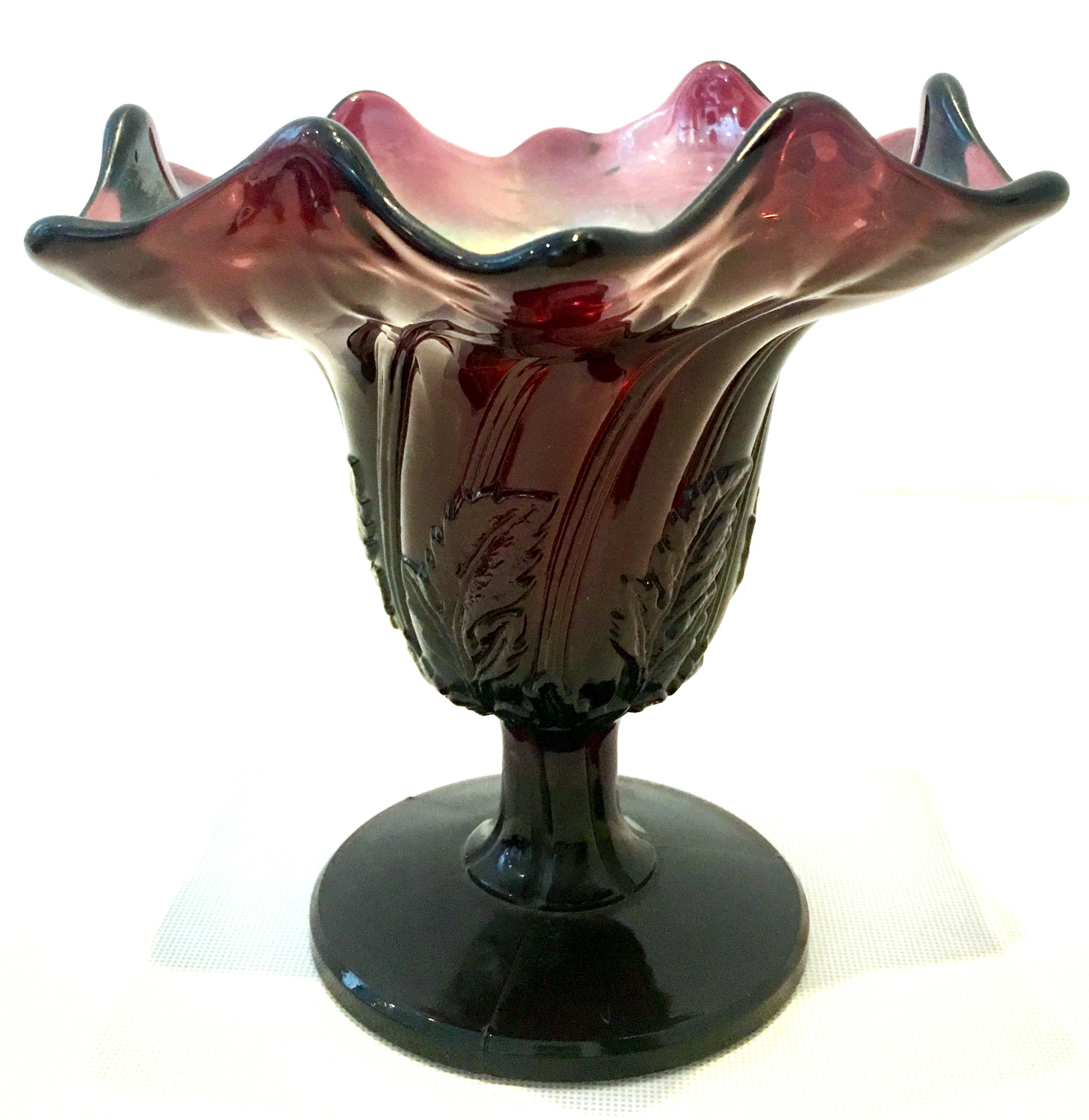 Midcentury American Art Nouveau Iridescent Art Glass Bowls Set of Three Pieces 7