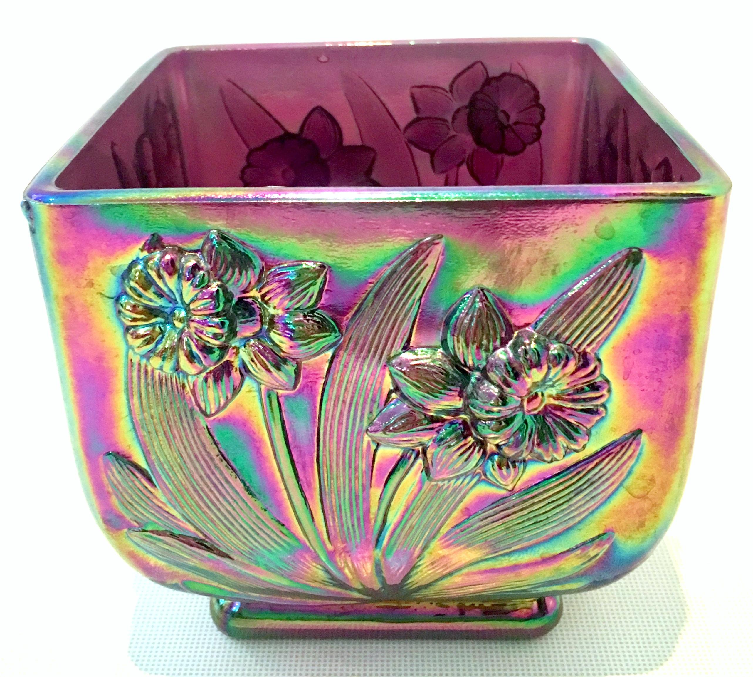 Midcentury American Art Nouveau Iridescent Art Glass Bowls Set of Three Pieces 2