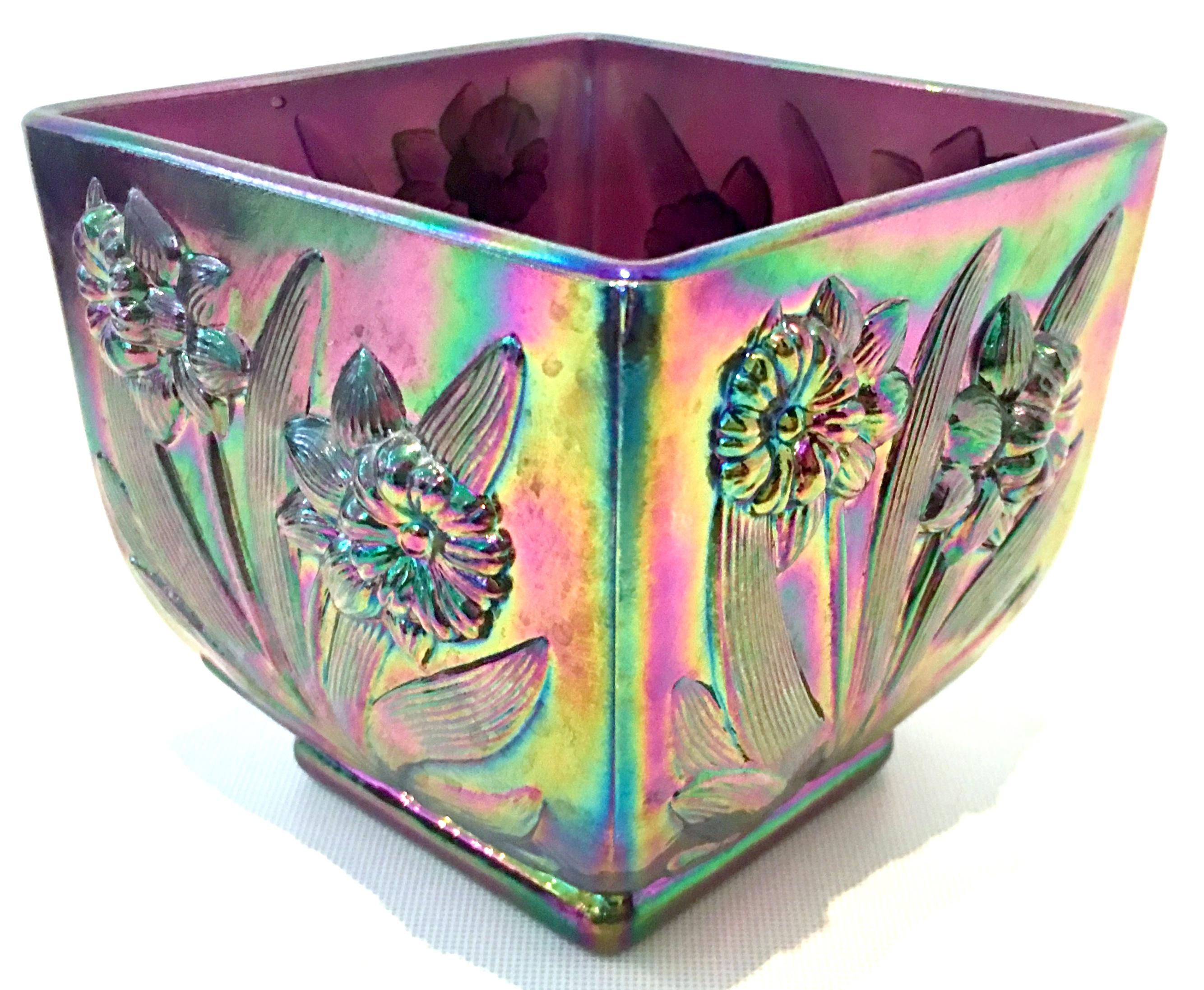 Midcentury American Art Nouveau Iridescent Art Glass Bowls Set of Three Pieces 3