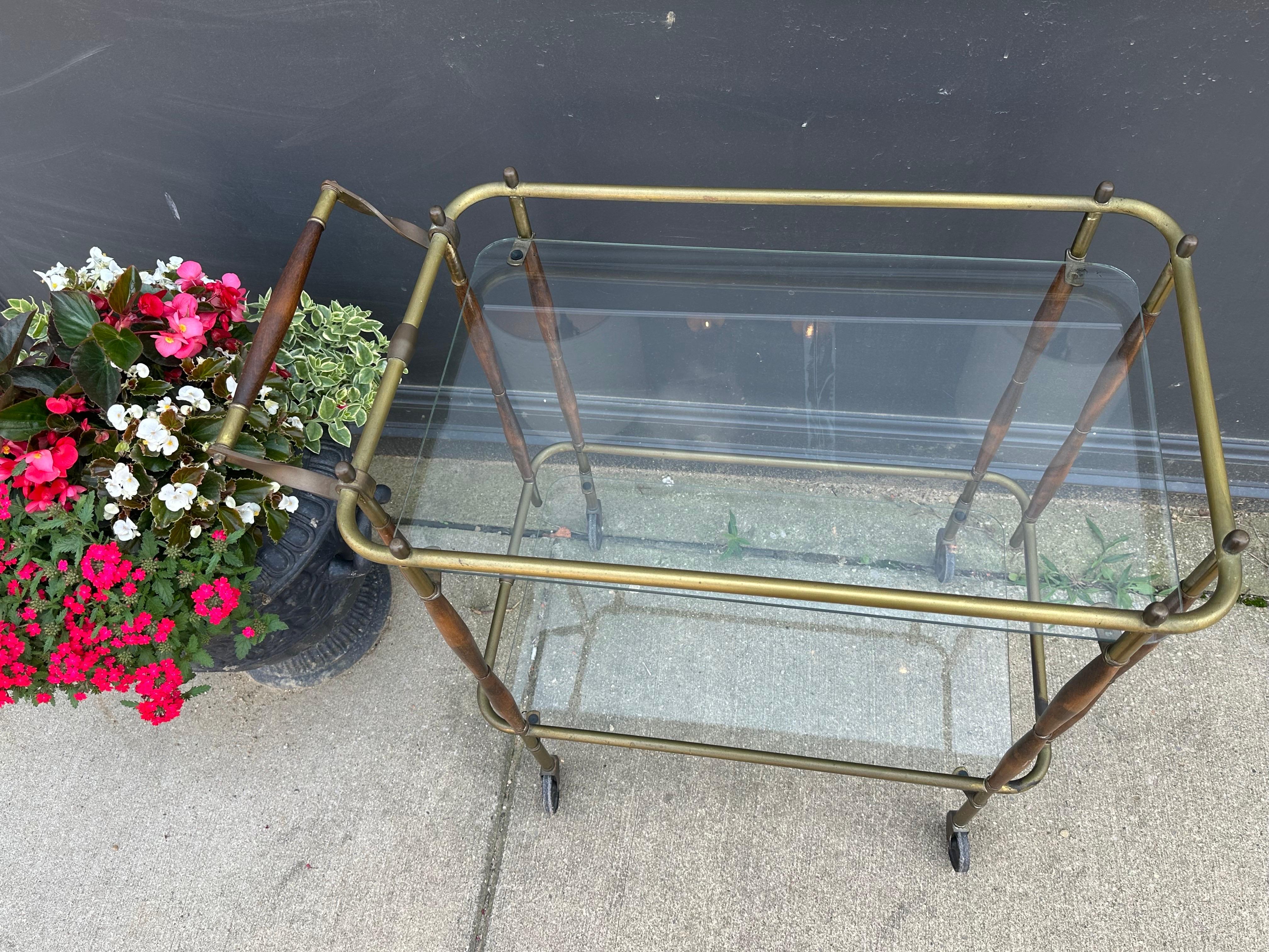 XX secolo Carrello da bar americano di metà secolo, ottimo colore e patina in vendita