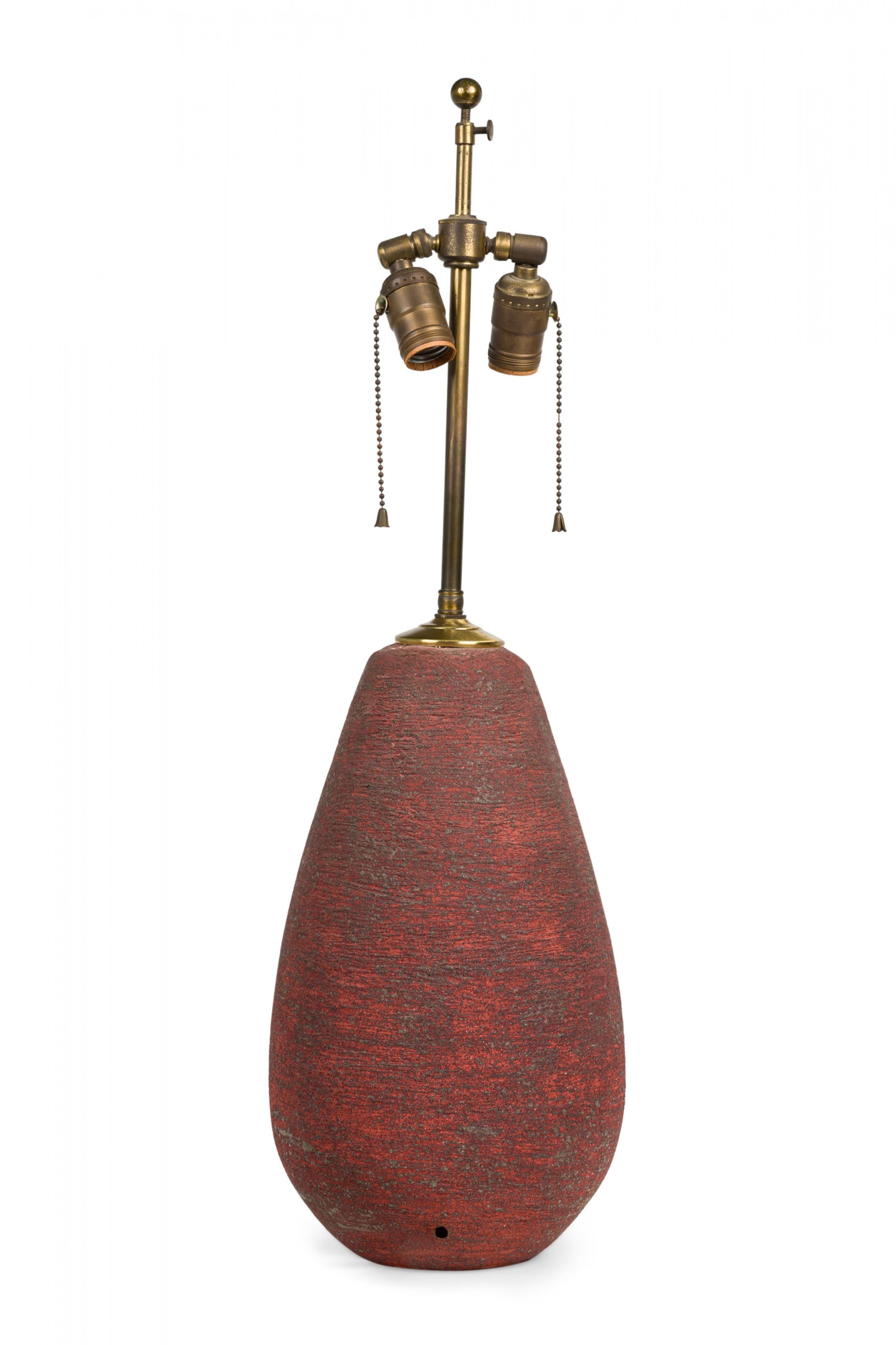 Mid-Century American Ceramic Brick Red Glazed Textured Table Lamp For Sale 1
