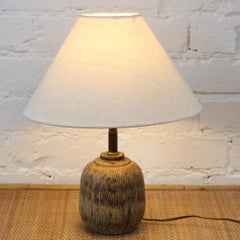 Lampe de table en céramique américaine du milieu du siècle par Nancy Wickham (circa 1950)