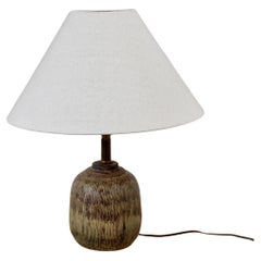 Lampe de table en céramique américaine du milieu du siècle par Nancy Wickham (circa 1950)